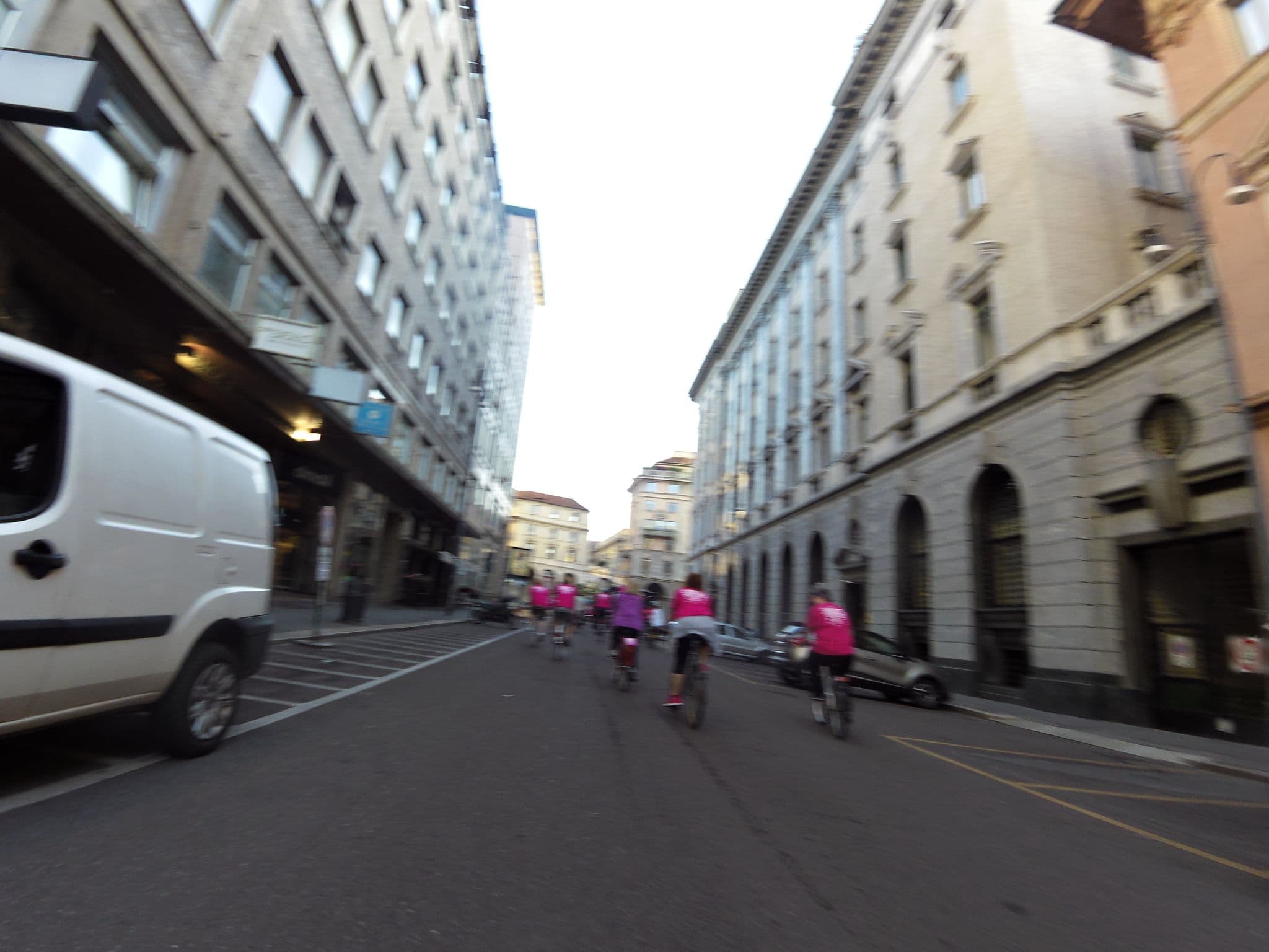 Street view near Duomo-Apartments Enjoy Palace, Milan — © marcuscalabresus (CC BY-SA · Mapillary)