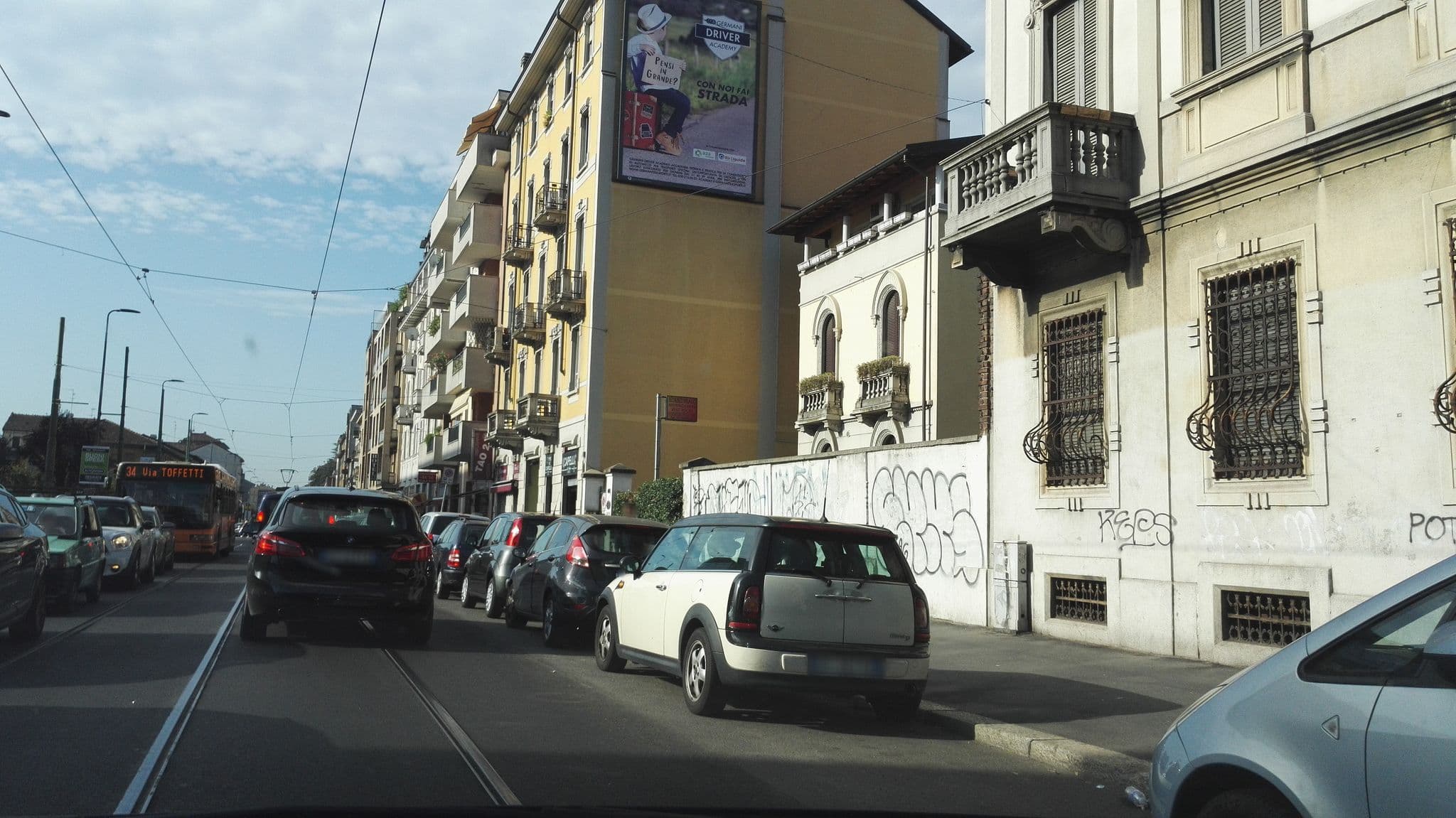 Street view near Milano Bed & Breakfast, Milan — © marcuscalabresus (CC BY-SA · Mapillary)