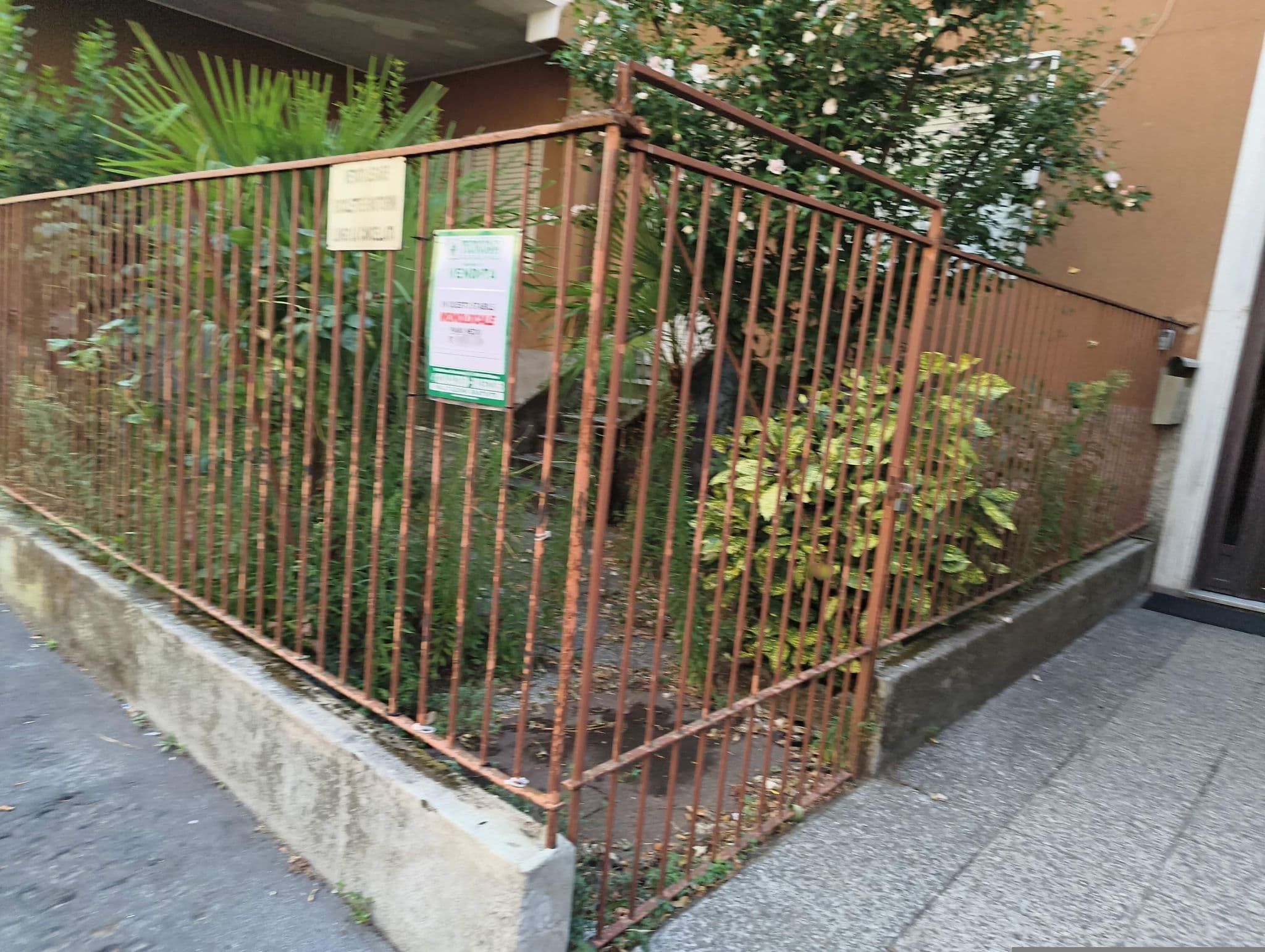Street view near Rogoredo Milan Apartments, Linate — © marcuscalabresus (CC BY-SA · Mapillary)