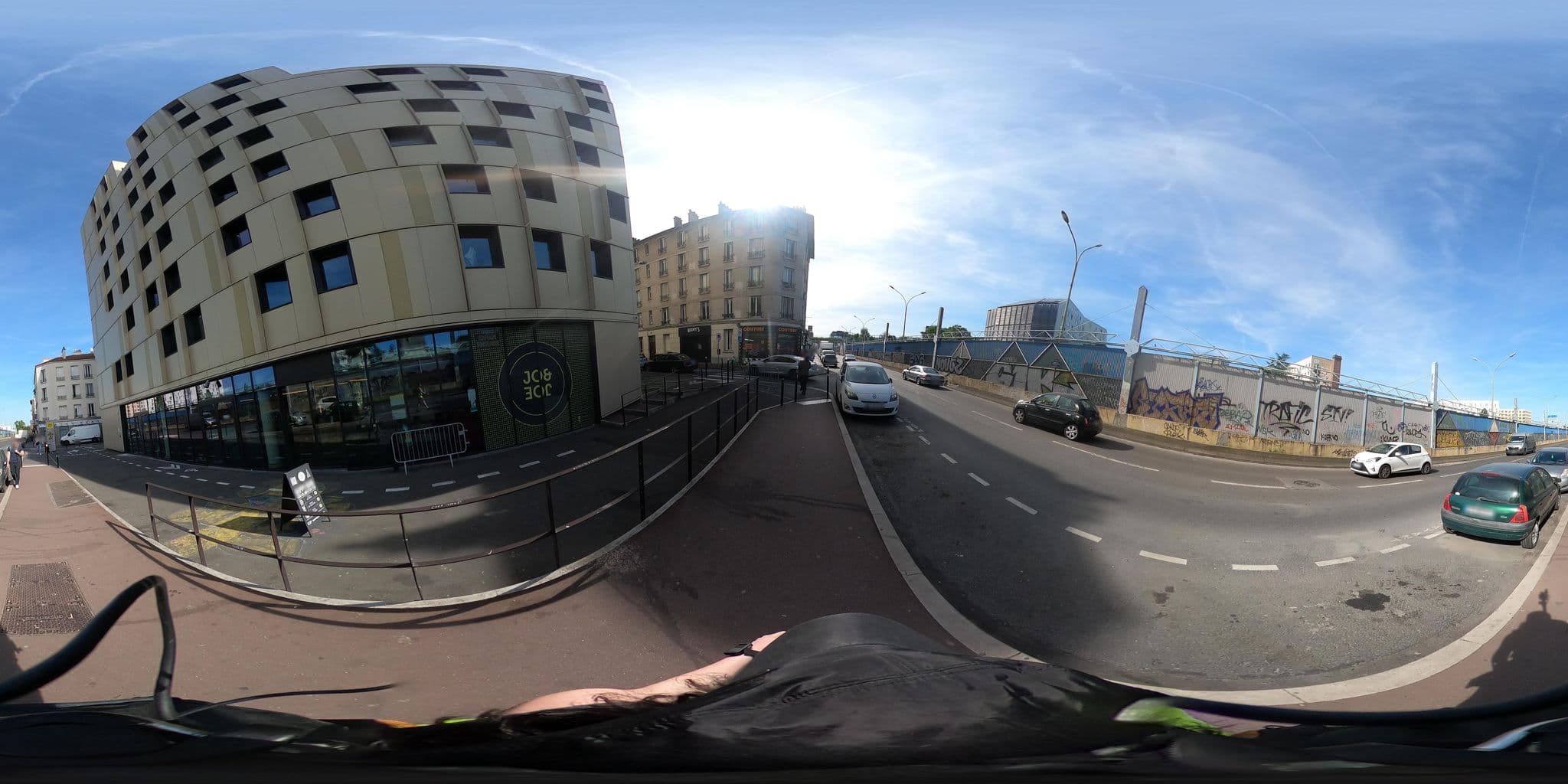 Street view near Jo & Joe (34€ pro Nacht im EZ), Gentilly — © noemiereichardt (CC BY-SA · Mapillary)