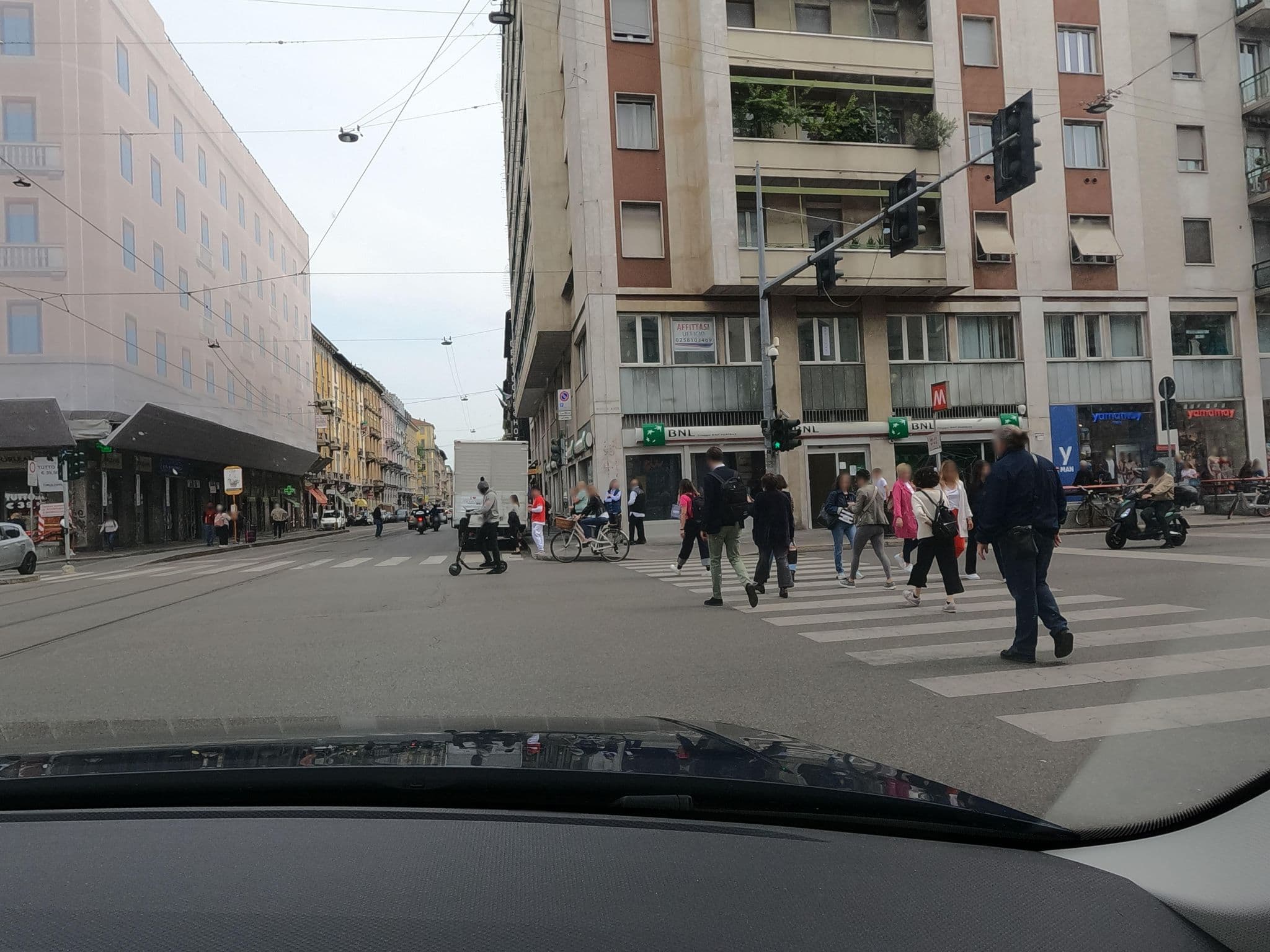 Street view near Lima Apartments, Brera — © borovac (CC BY-SA · Mapillary)