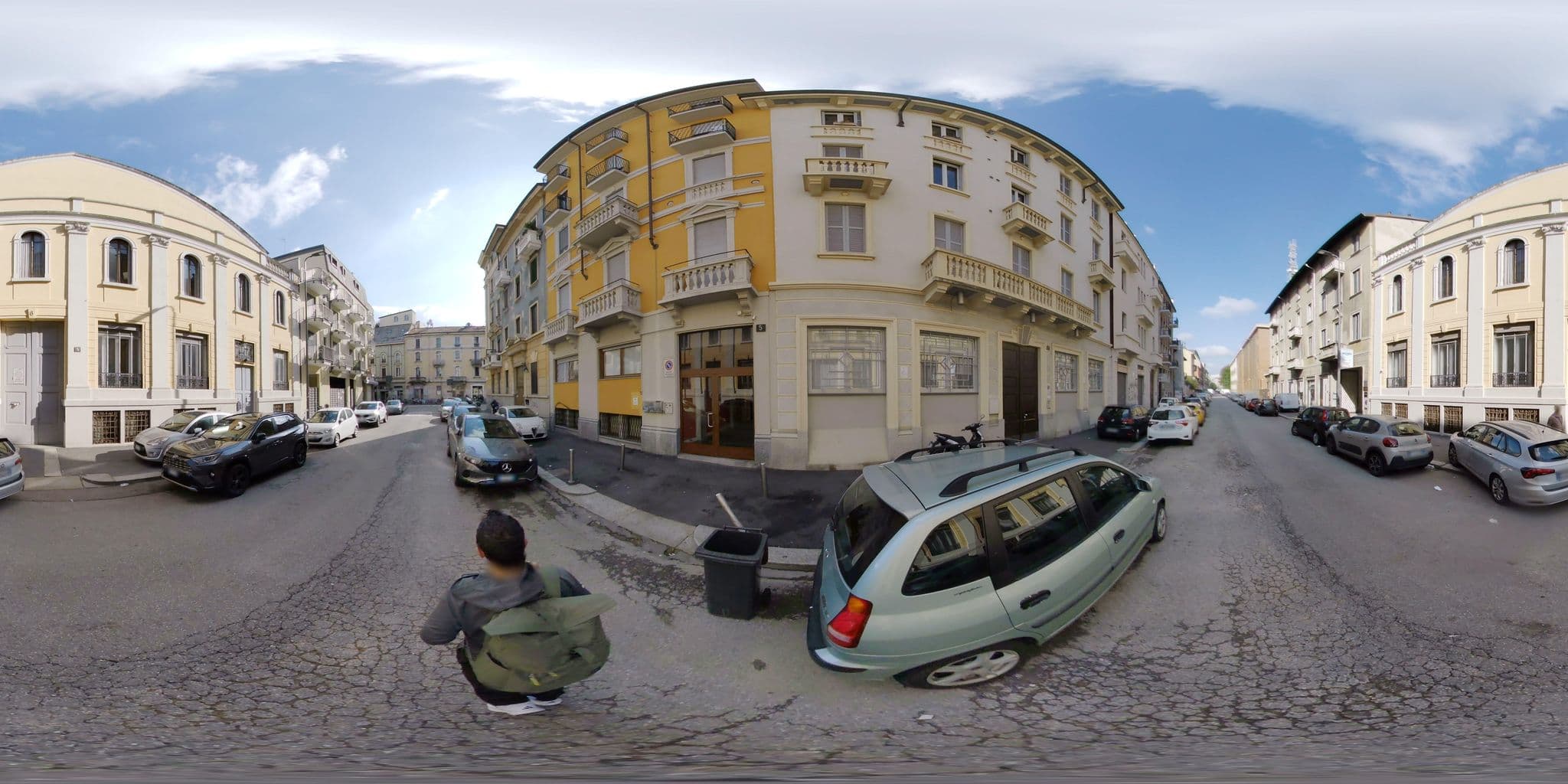 Street view near Red Line Apartments, Adriano — © mapconcierge (CC BY-SA · Mapillary)
