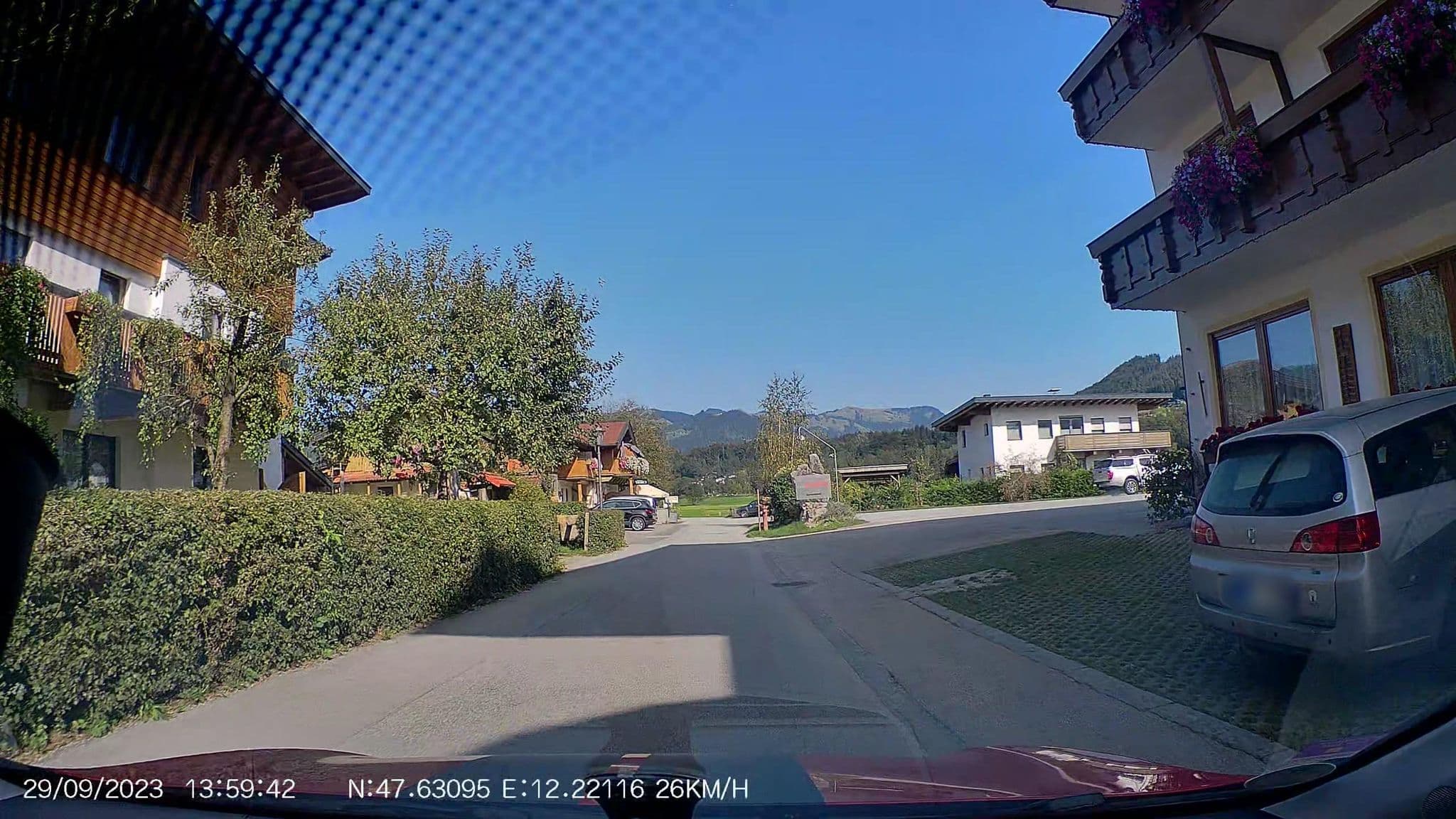 Street view near Kaiserhotel, Ebbs — © AR88 (CC BY-SA · Mapillary)
