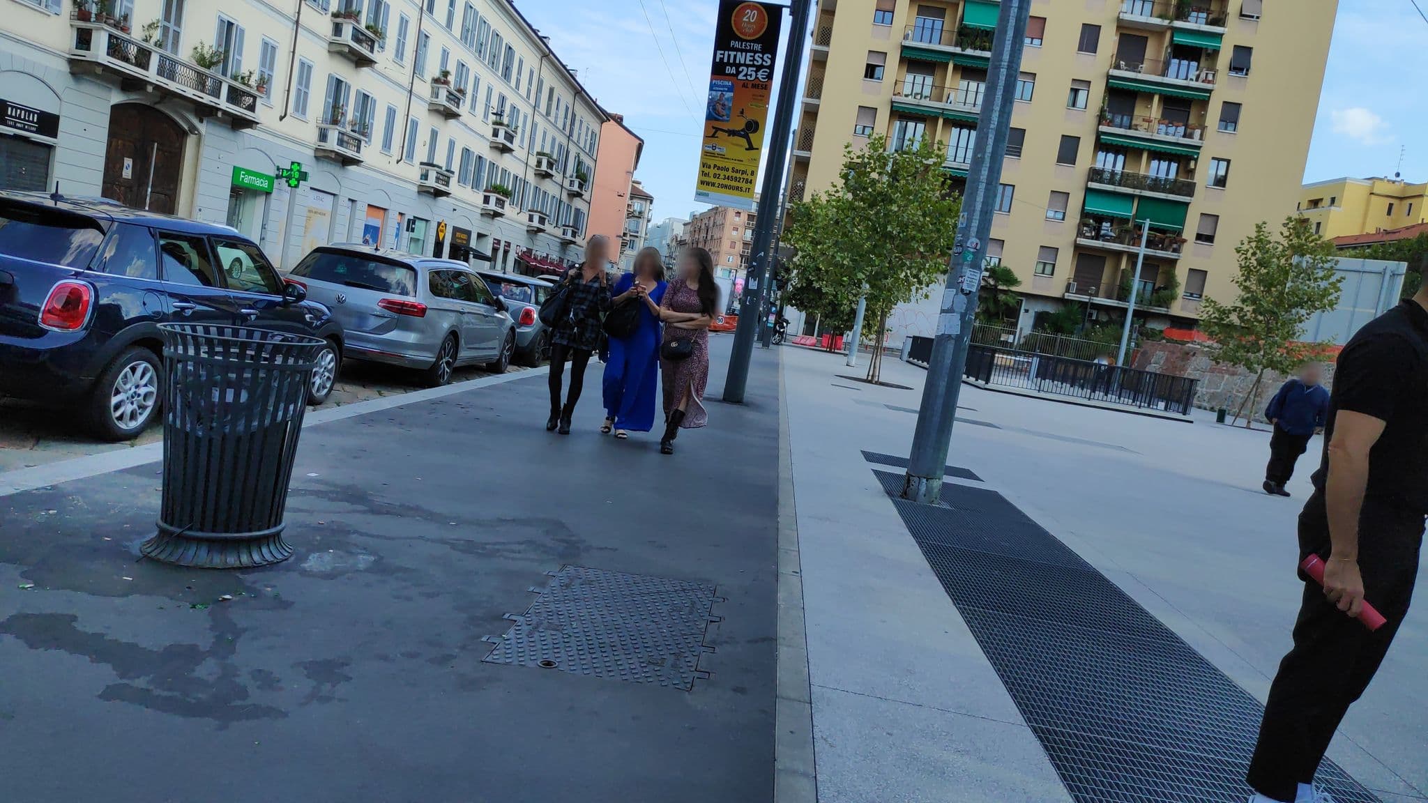 Street view near porta garibaldi bed & breakfast, Chinatown — © marcuscalabresus (CC BY-SA · Mapillary)