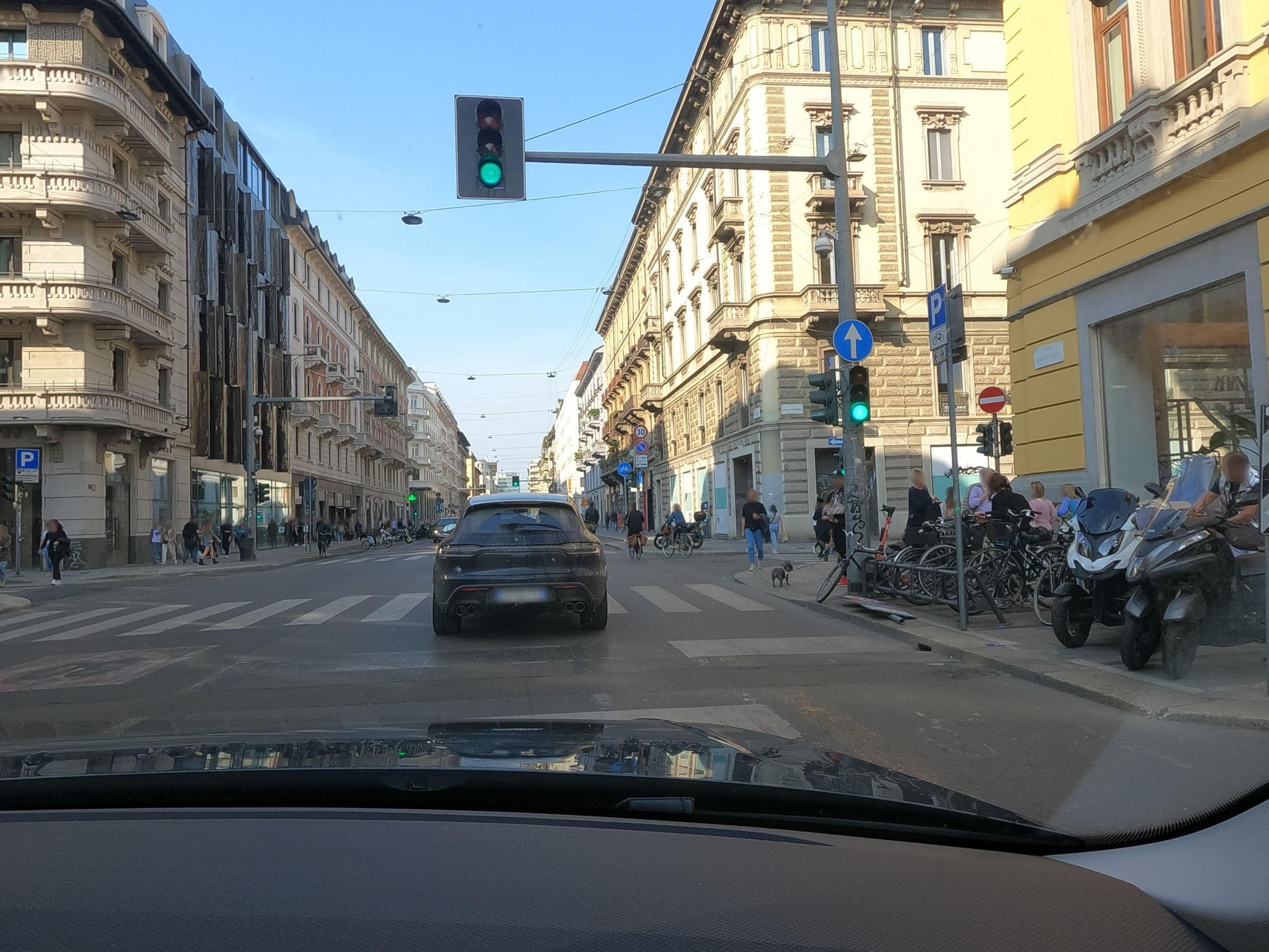 Street view near Hotel NH Milano Corso Buenos Aires, Brera — © borovac (CC BY-SA · Mapillary)