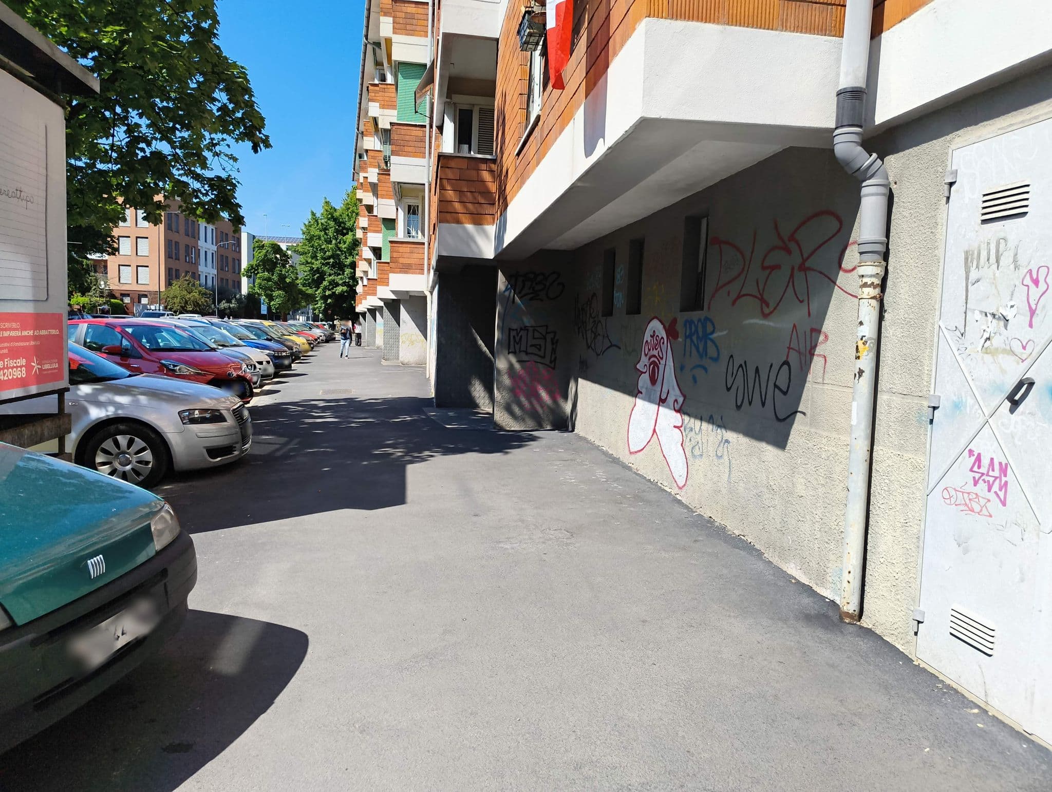 Street view near Milano Guest House, Milano Due — © marcuscalabresus (CC BY-SA · Mapillary)