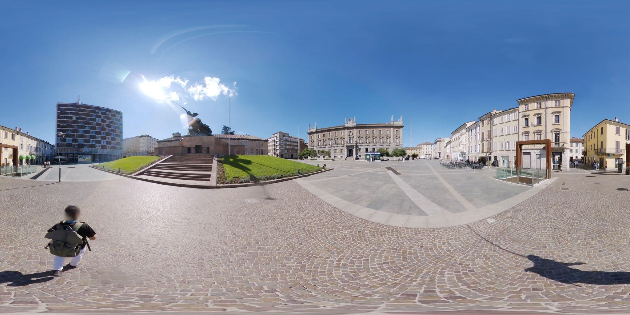 Street view near Piazza Trento 11, Monza — © mapconcierge (CC BY-SA · Mapillary)