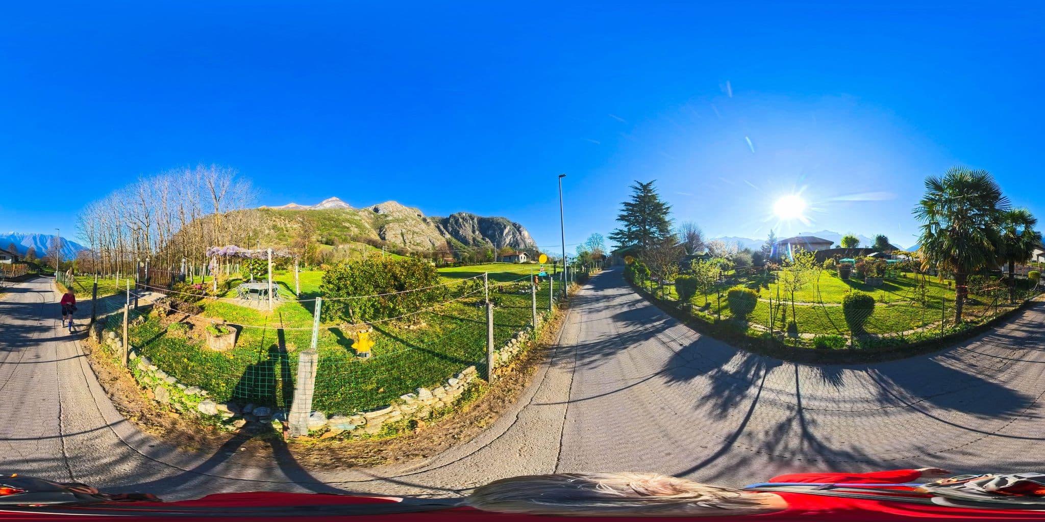 Street view near Villa Podere Brughee, Cadenabbia — © Hol_Ger (CC BY-SA · Mapillary)