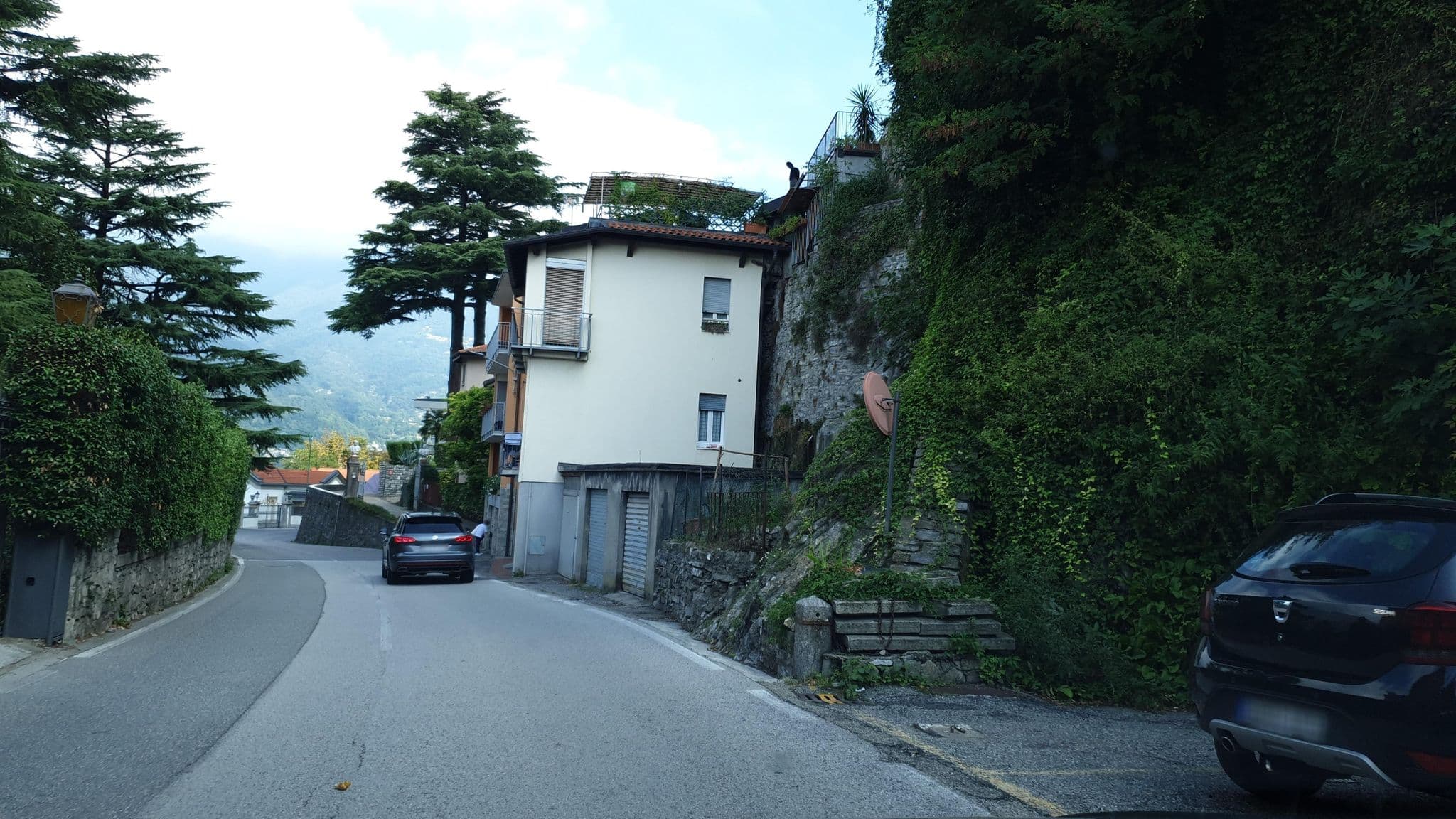Street view near Le Casette Apartments - byMyHomeinComo, Blevio — © jopparn (CC BY-SA · Mapillary)