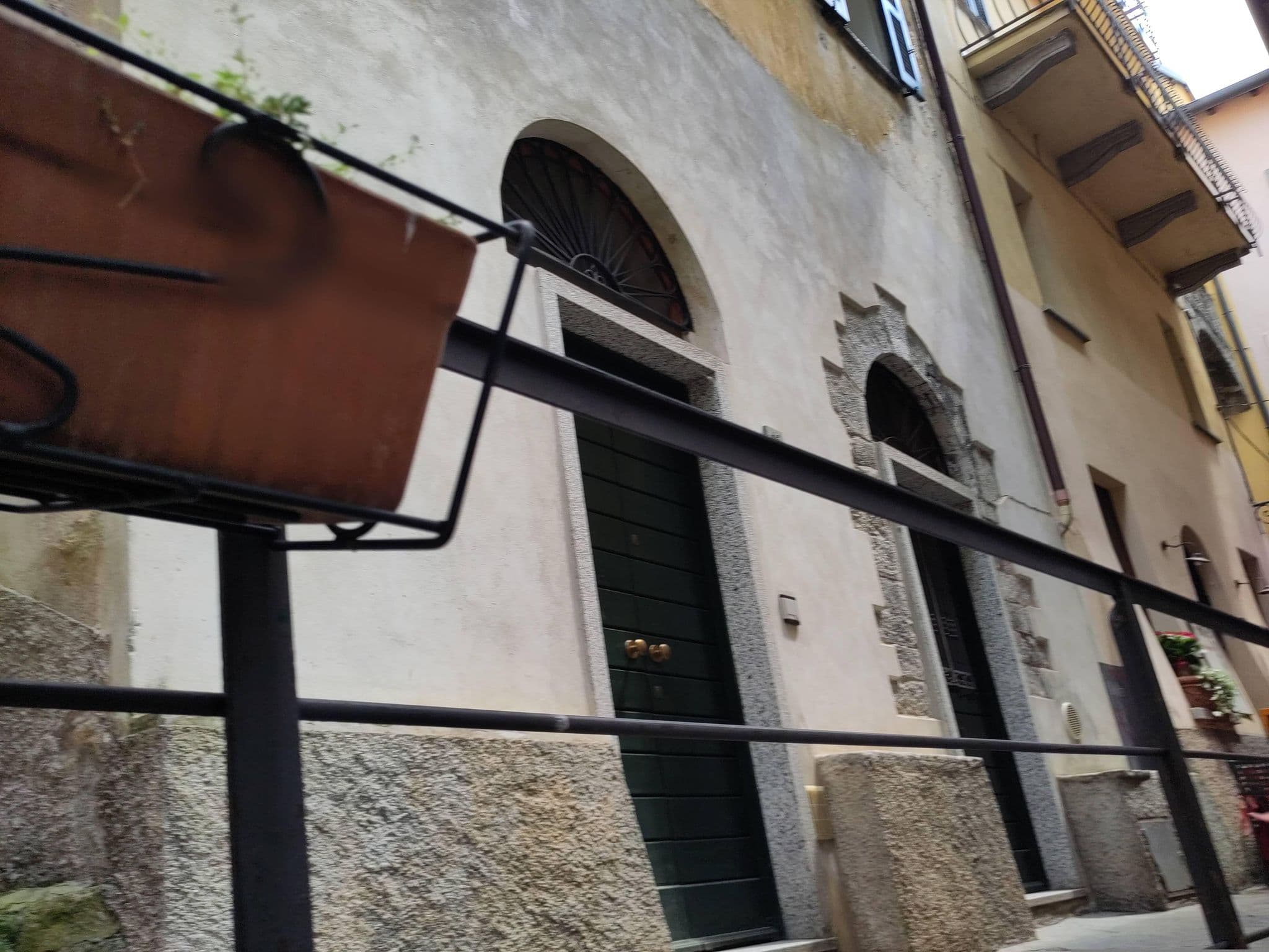 Street view near Blue House Varenna Superior & Suite, Bellagio — © marcuscalabresus (CC BY-SA · Mapillary)