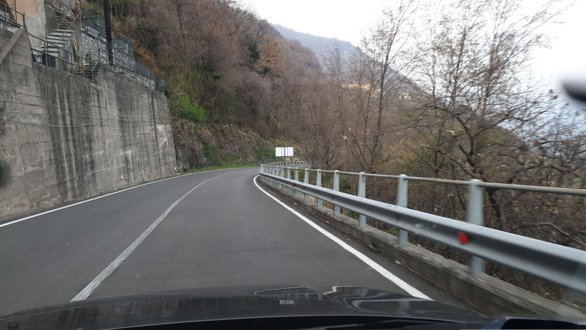 Street view near Mirabella Como Lake, San Fedele Intelvi — © yannakis (CC BY-SA · Mapillary)