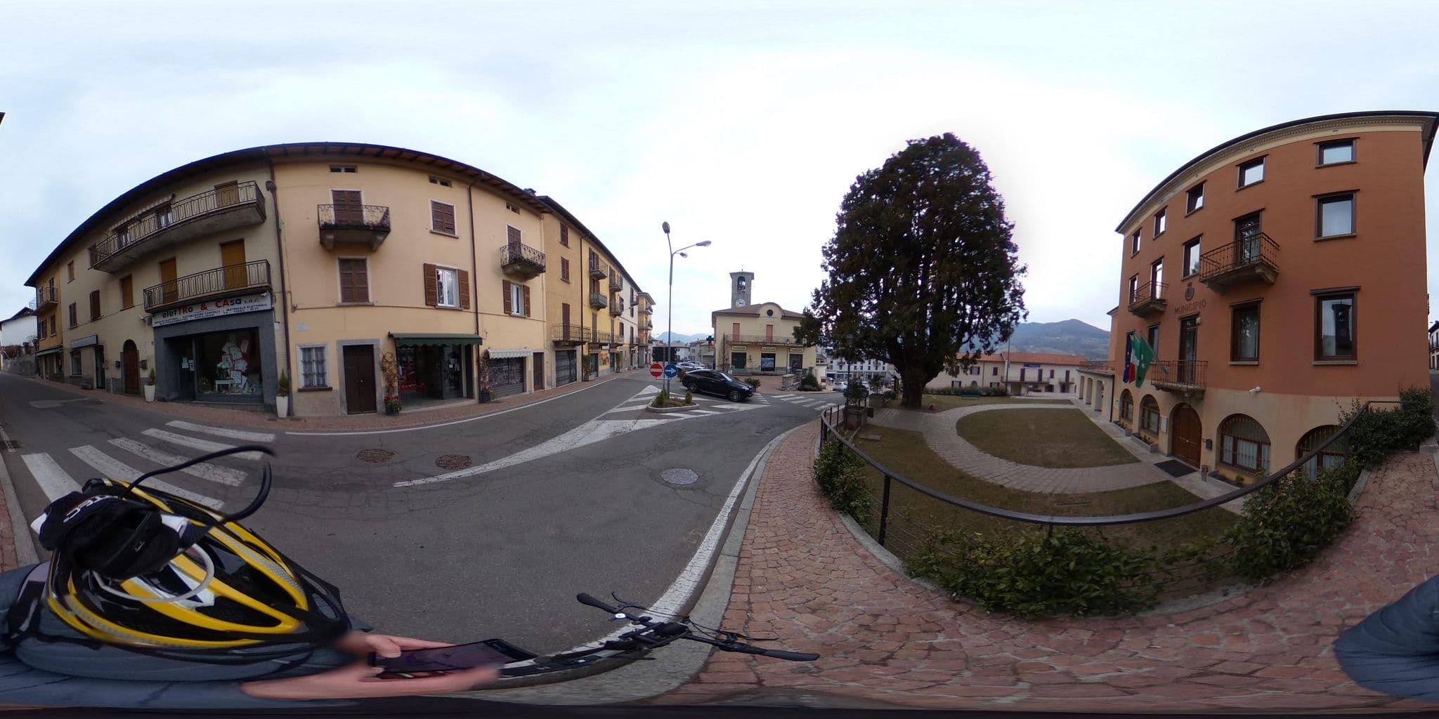 Street view near Hotel Ristorante Valle Intelvi, San Fedele Intelvi — © kaitu (CC BY-SA · Mapillary)