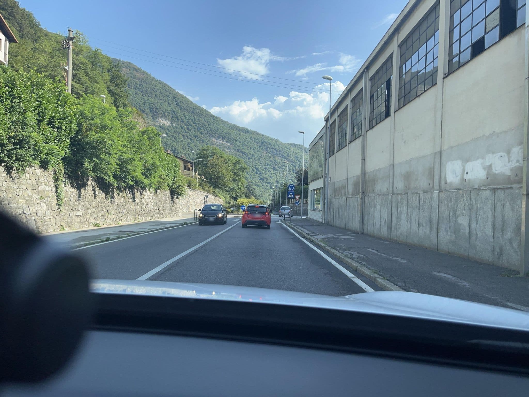 Street view near B&B I Ghiri, Canzo — © lin_wang (CC BY-SA · Mapillary)