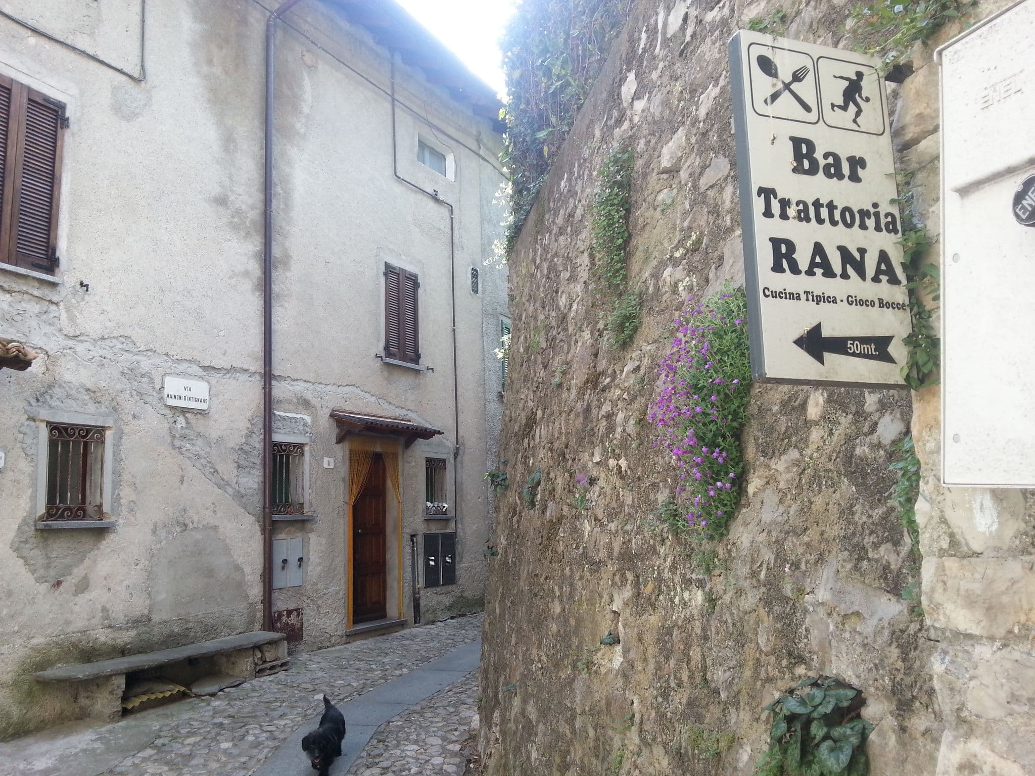 Street view near La Filanda Di Vilano, Tremezzo — © kaitu (CC BY-SA · Mapillary)