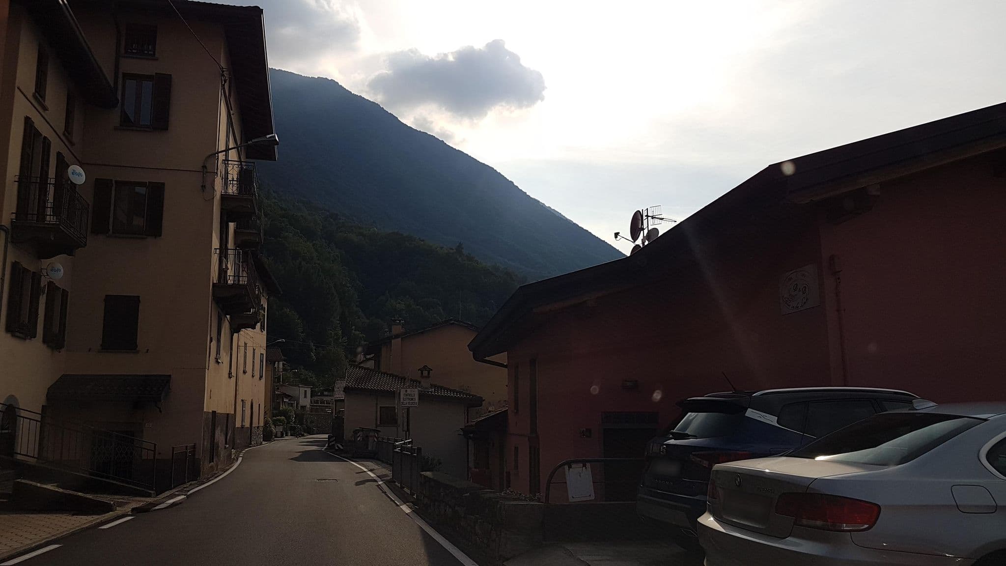 Street view near La Mansarda sul Lago, Lezzeno — © jopparn (CC BY-SA · Mapillary)