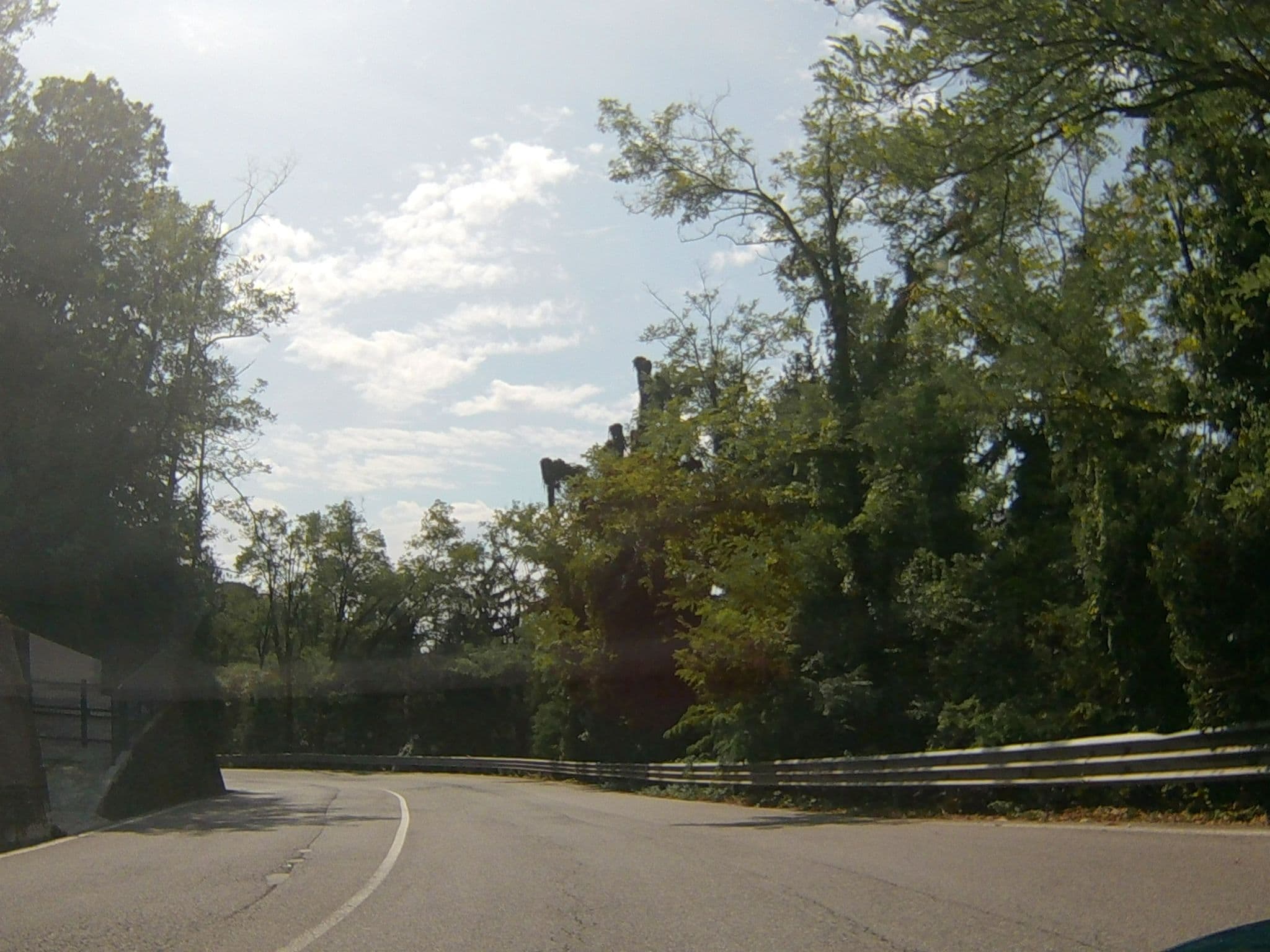 Street view near B&B La Chiave di Sol, Lipomo — © endszbrxns (CC BY-SA · Mapillary)