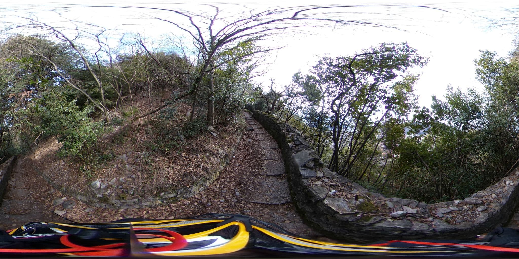 Street view near Convento Saint Antonio, Brunate — © kaitu (CC BY-SA · Mapillary)