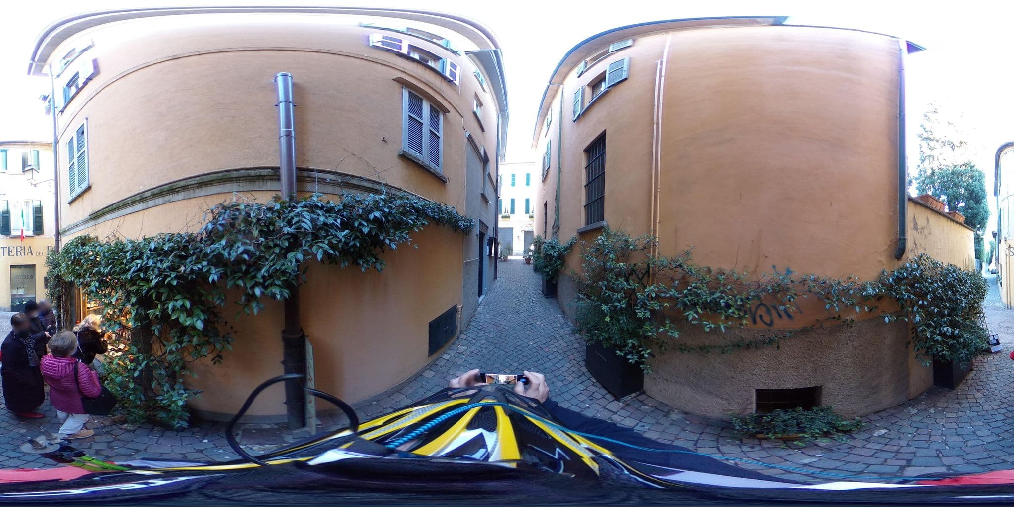 Street view near B&B La Stanza, Cernobbio — © kaitu (CC BY-SA · Mapillary)