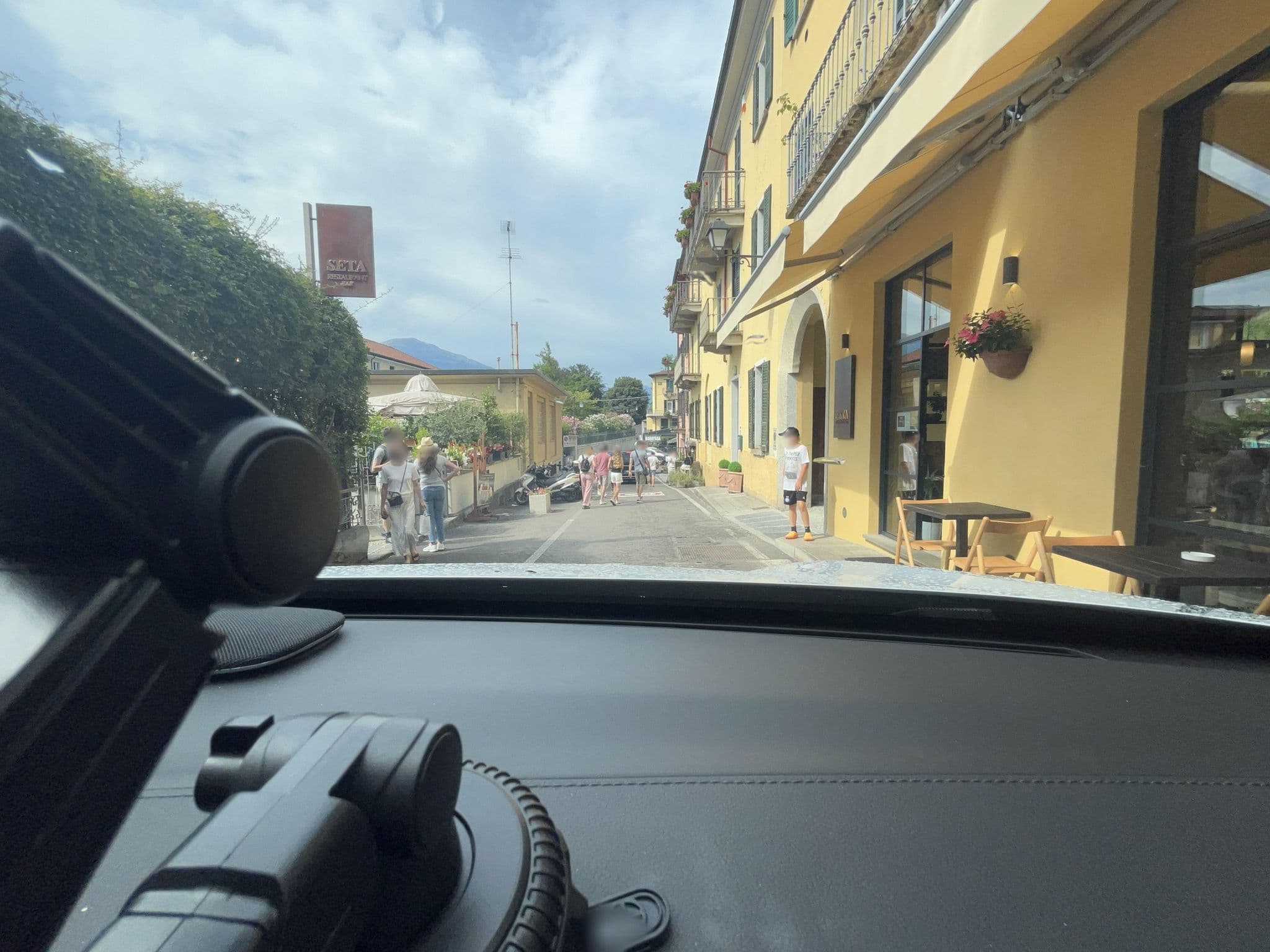 Street view near Appartamento Perla, Bellagio — © lin_wang (CC BY-SA · Mapillary)