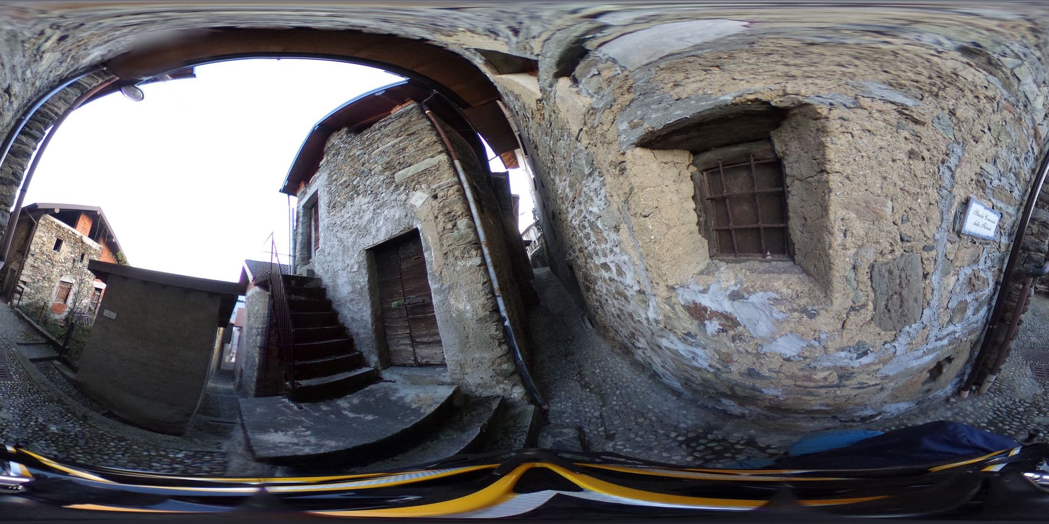 Street view near Cà d'Albin, Dongo — © kaitu (CC BY-SA · Mapillary)
