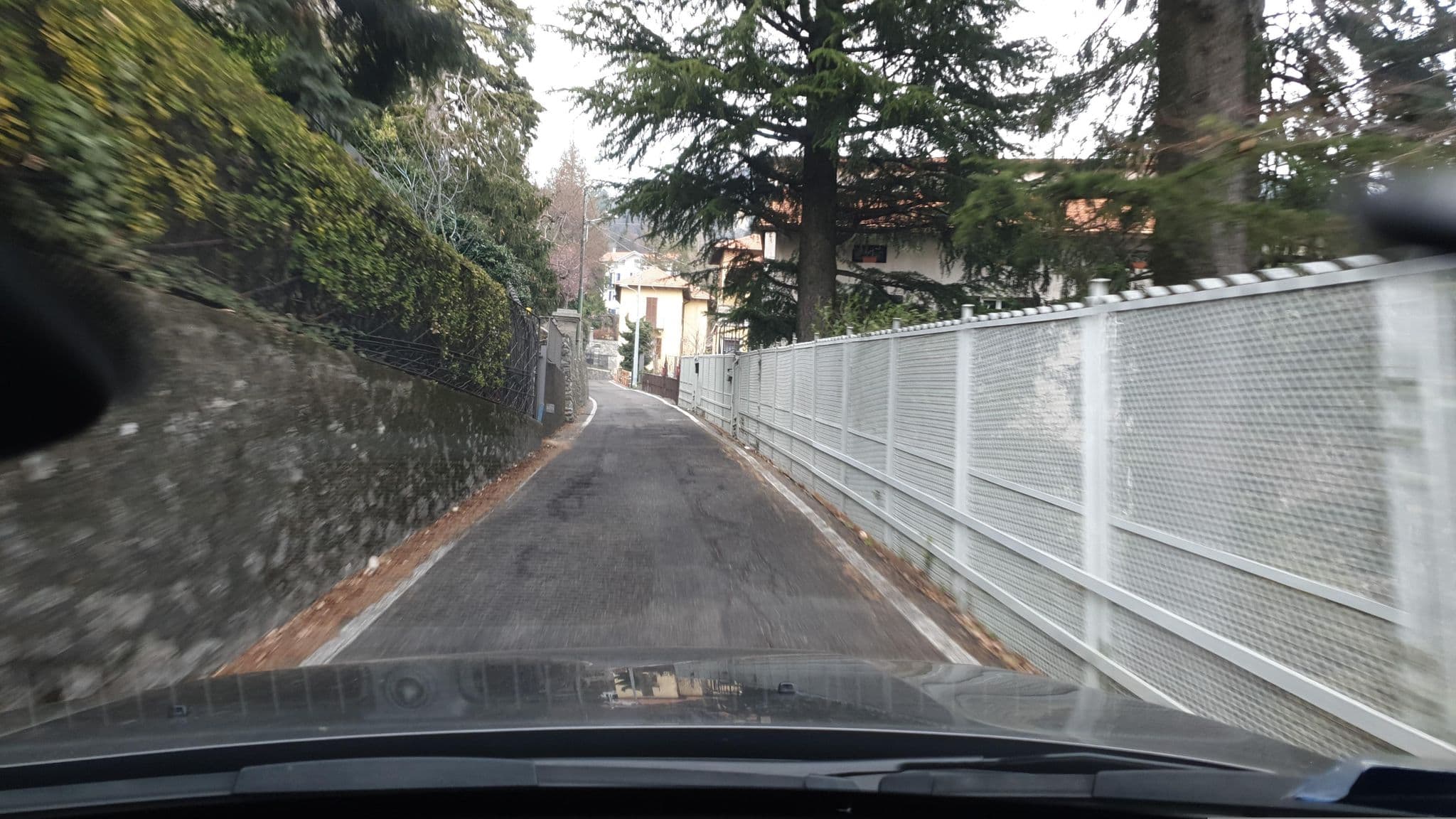Street view near Villa Augusta, Brunate — © yannakis (CC BY-SA · Mapillary)
