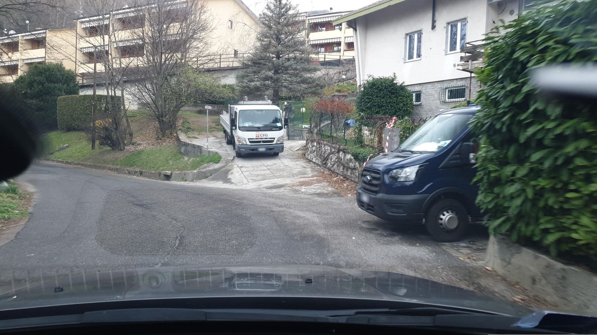 Street view near Villa Aloysia, Brunate — © yannakis (CC BY-SA · Mapillary)