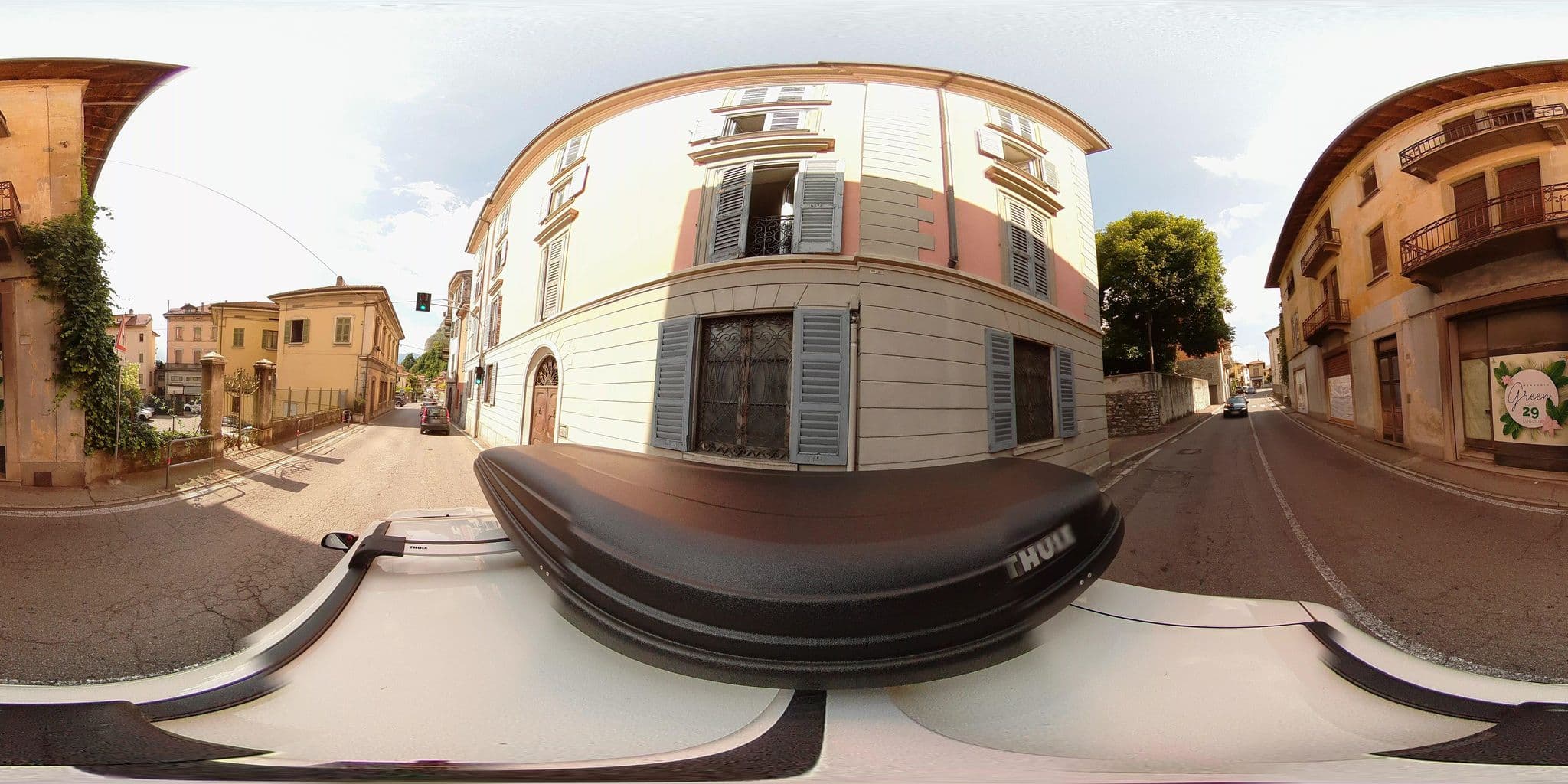 Street view near Lovely Loft Molo, Menaggio — © chrisbeddow (CC BY-SA · Mapillary)
