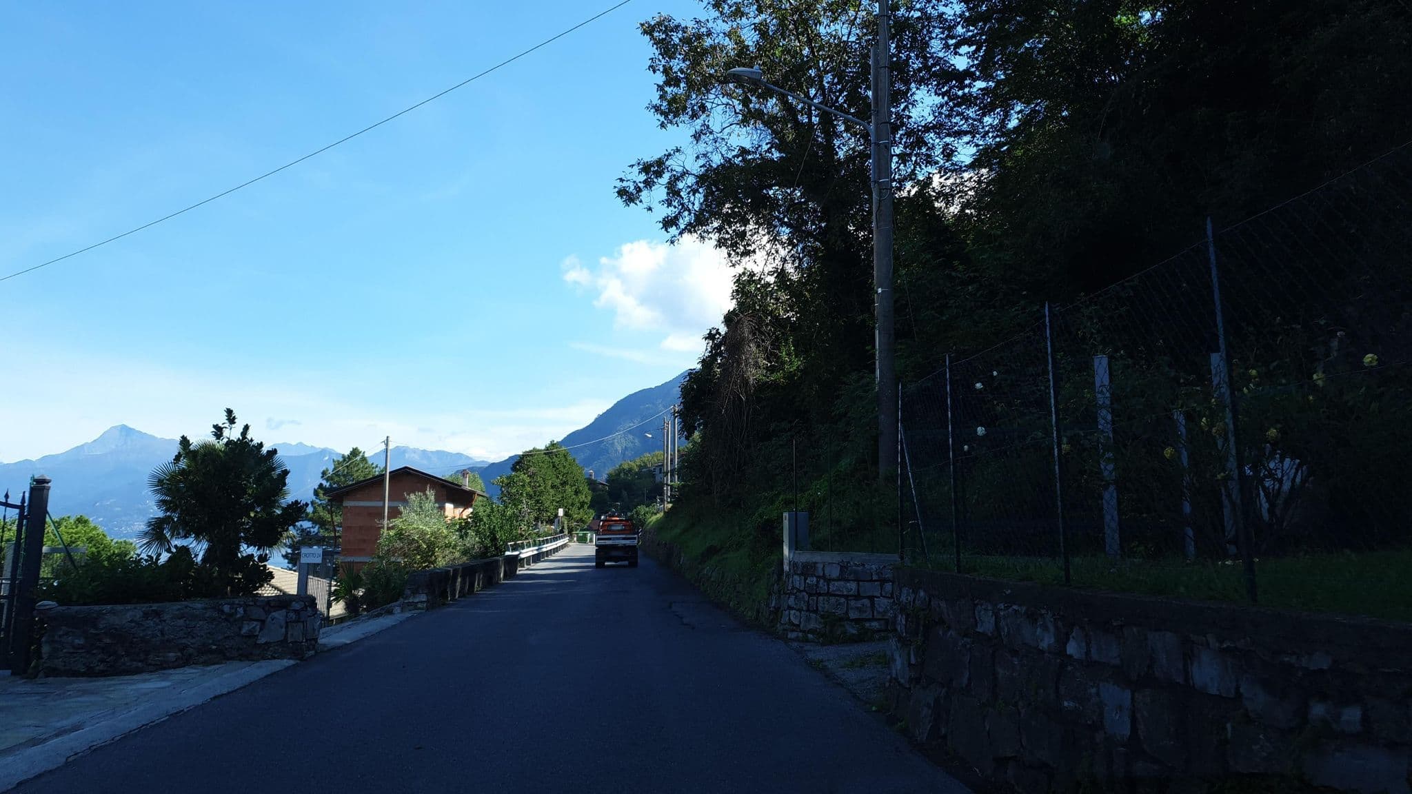Street view near Casa Del Pescatore, Lezzeno — © jopparn (CC BY-SA · Mapillary)