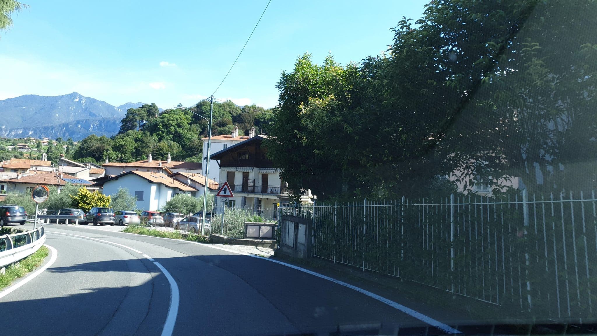 Street view near Bellagio Spiaggia, Cadenabbia — © jopparn (CC BY-SA · Mapillary)