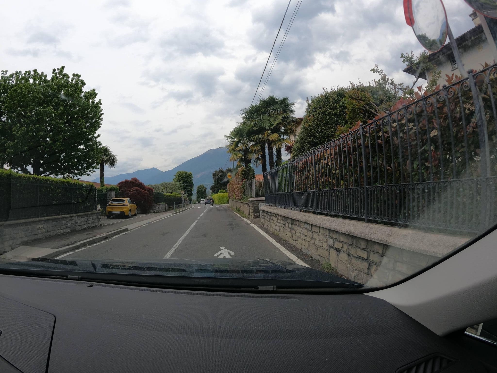 Street view near La Turr de Mezz- Bellagio LCA, Bellagio — © borovac (CC BY-SA · Mapillary)