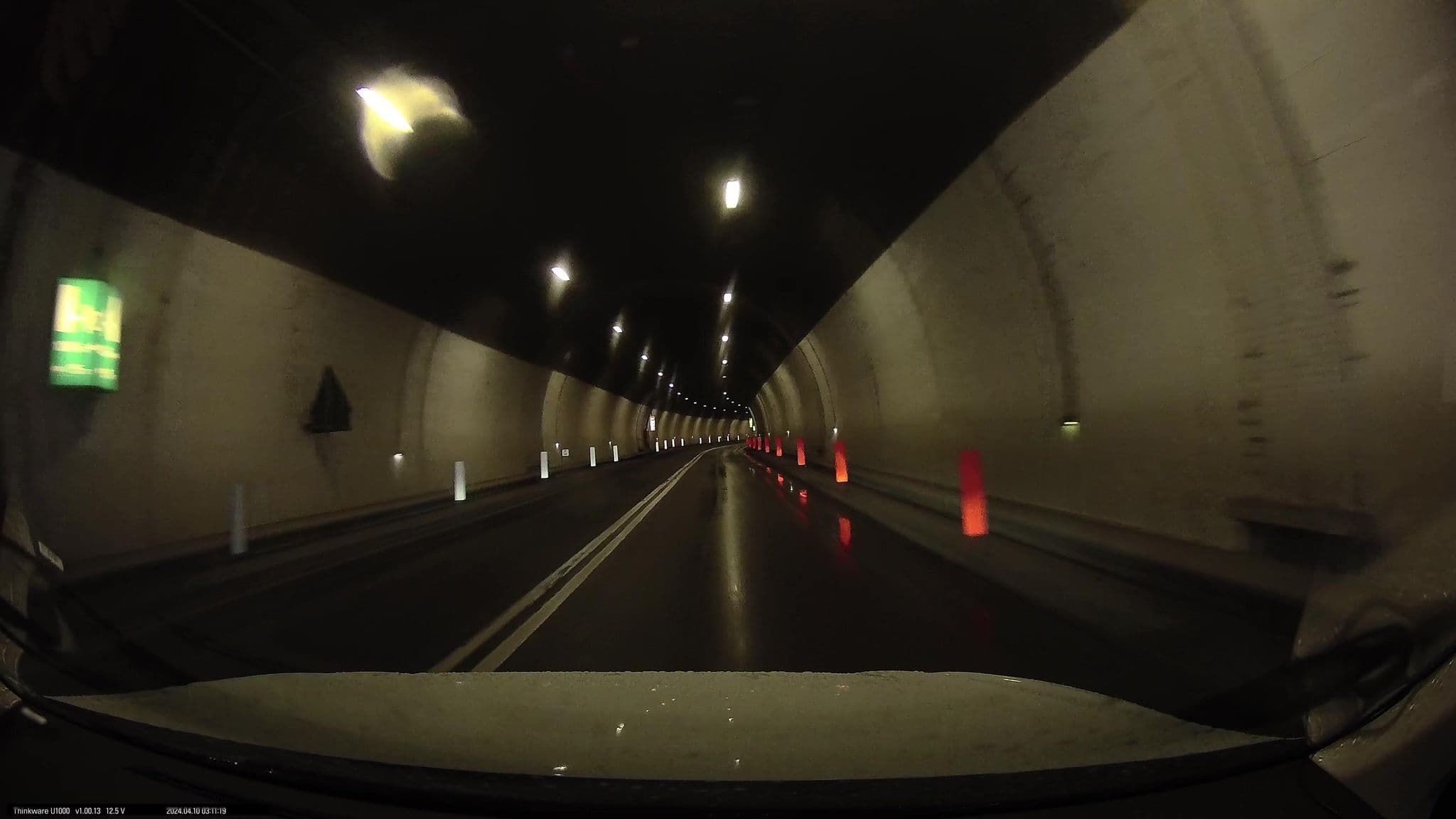 Street view near La Torre di Porlezza, Porlezza — © maxim752 (CC BY-SA · Mapillary)