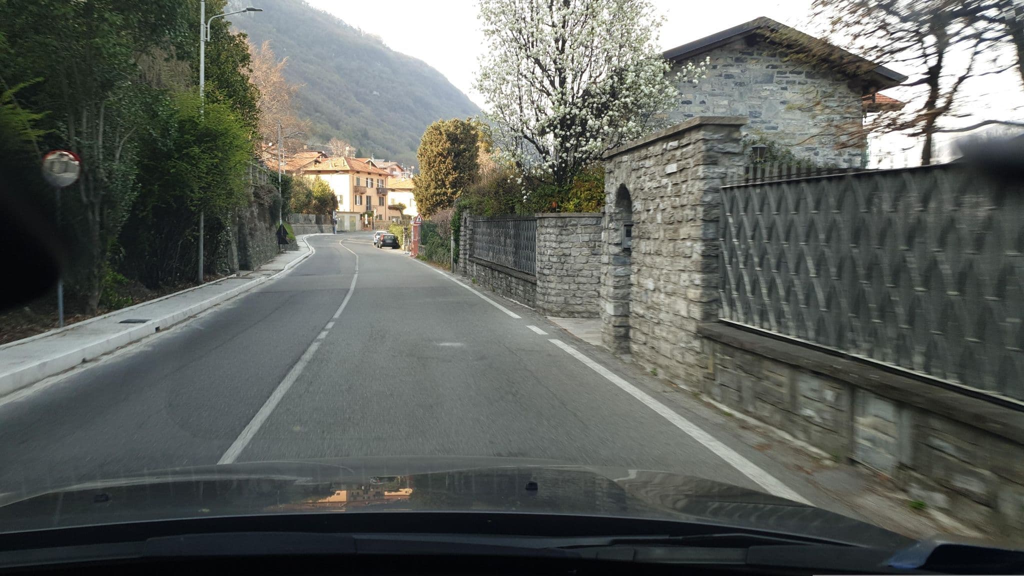 Street view near Villa Sara Lakeside, Mandello del Lario — © yannakis (CC BY-SA · Mapillary)