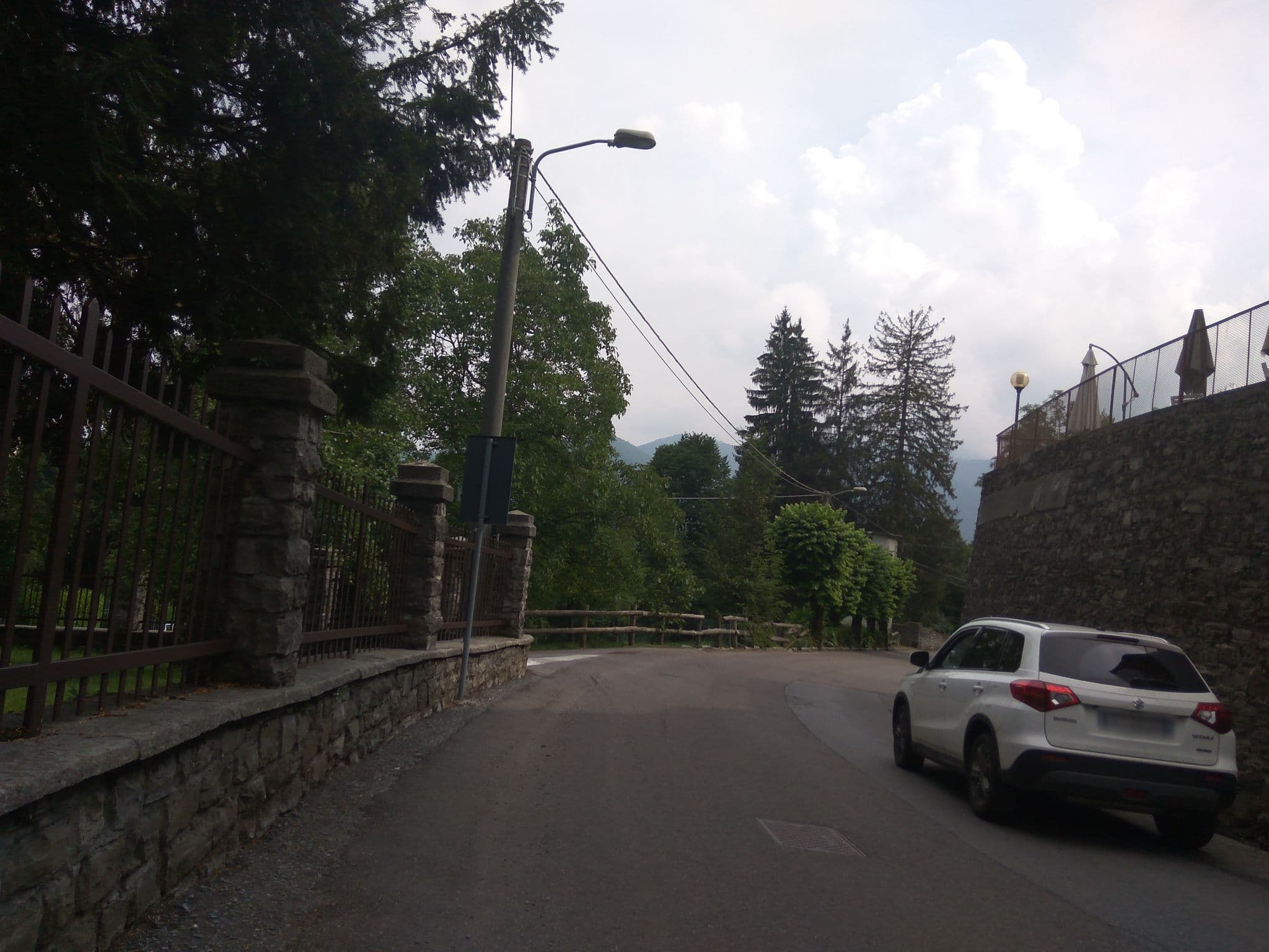 Street view near Hotel Belvedere, Lanzo d'Intelvi — © jdomingo (CC BY-SA · Mapillary)