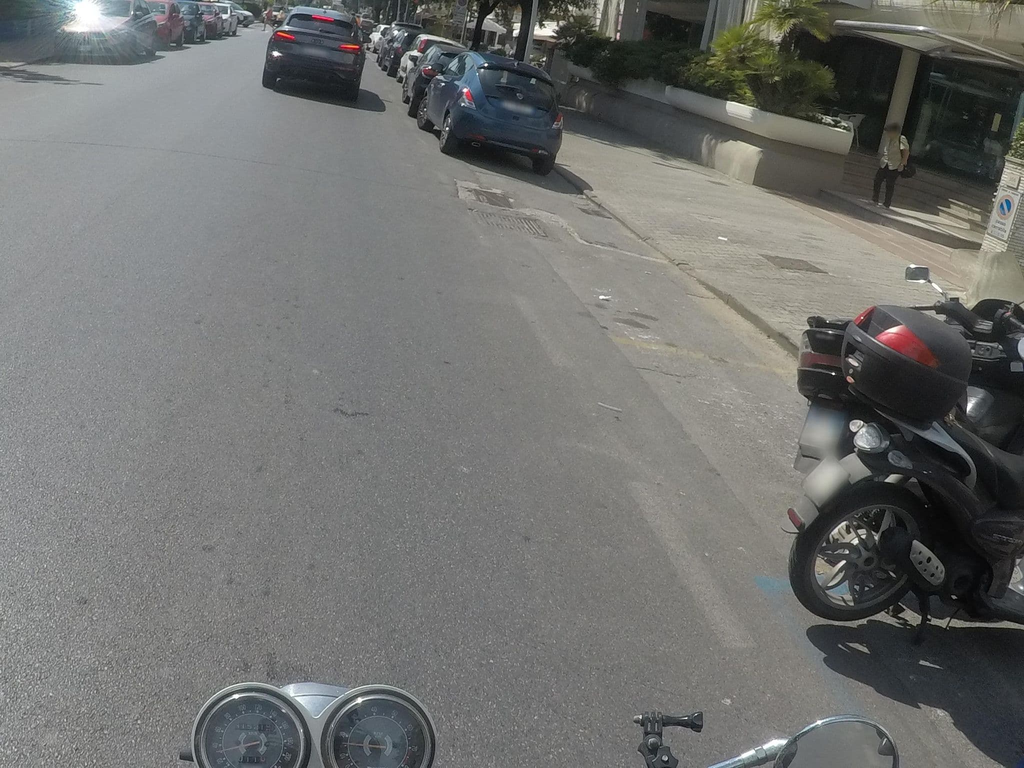 Street view near Hotel Bracciotti, Viareggio — © cxc (CC BY-SA · Mapillary)