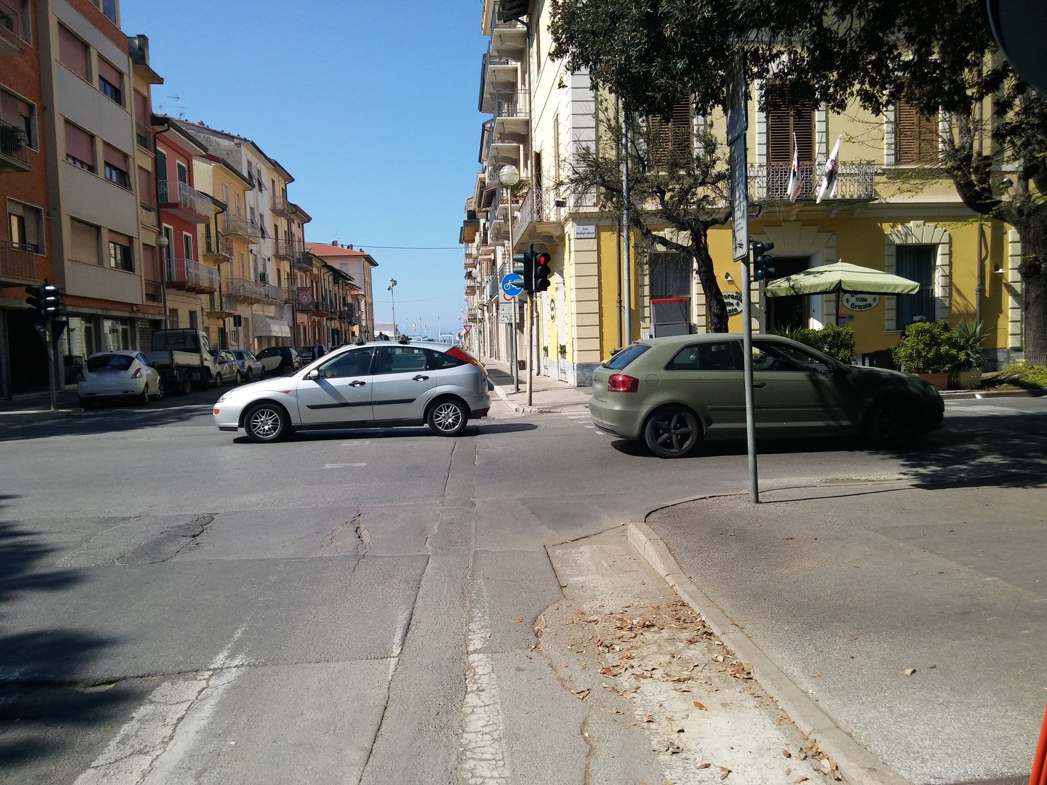 Street view near M.A.Di Dianda Ferdinando & C. SNC, Viareggio — © jerrydrake (CC BY-SA · Mapillary)