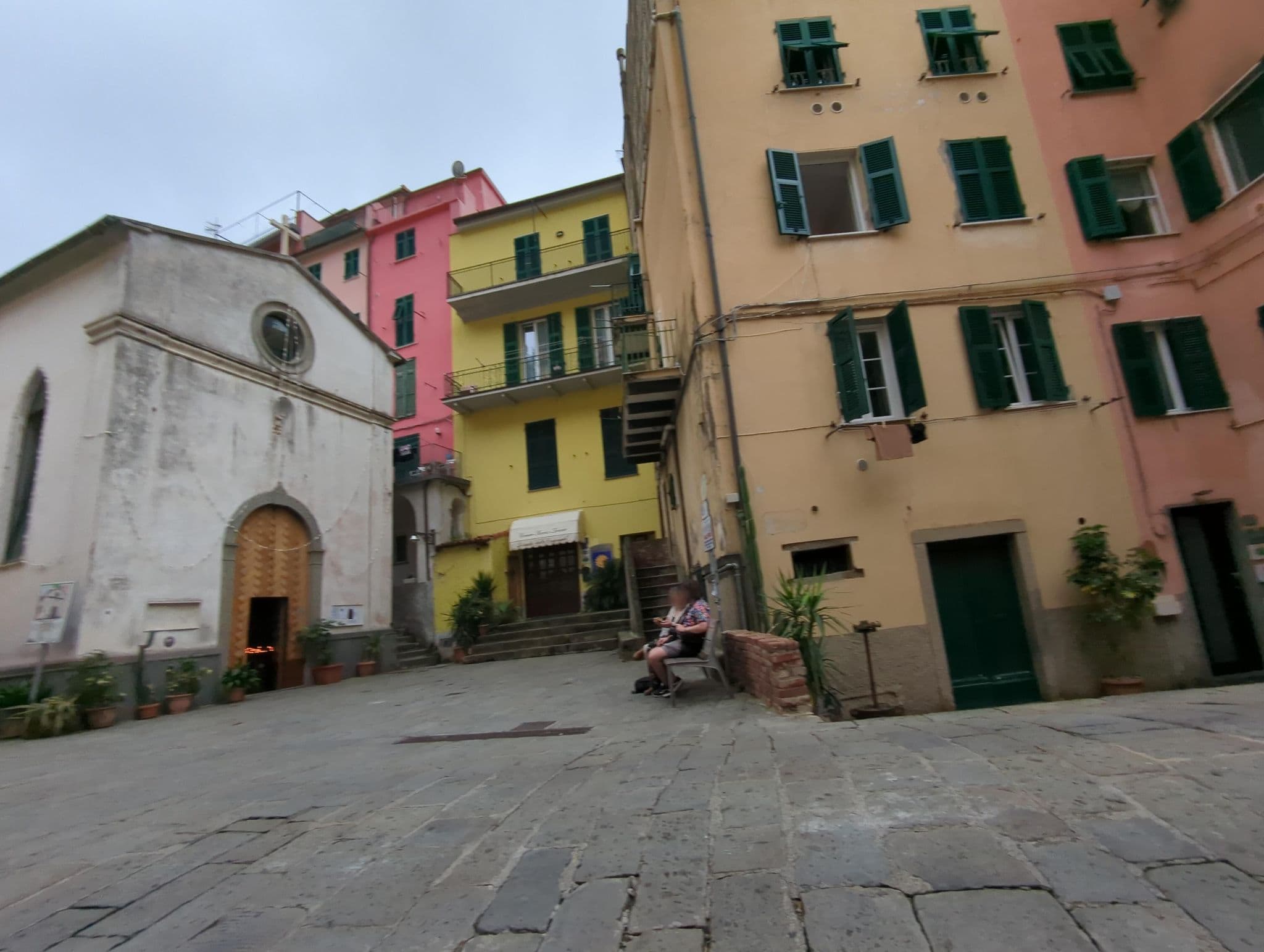 Street view near L'Ultima Spiagga, Riomaggiore — © ente (CC BY-SA · Mapillary)