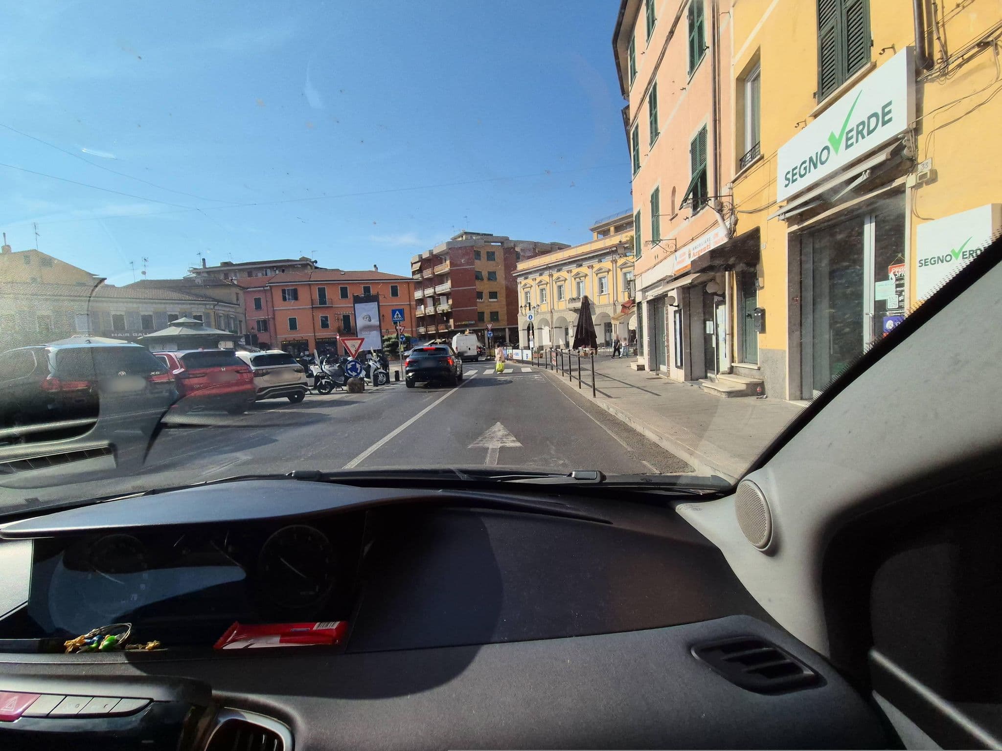 Street view near La Soffitta D'oriente, Sarzana — © omfg_notpr (CC BY-SA · Mapillary)