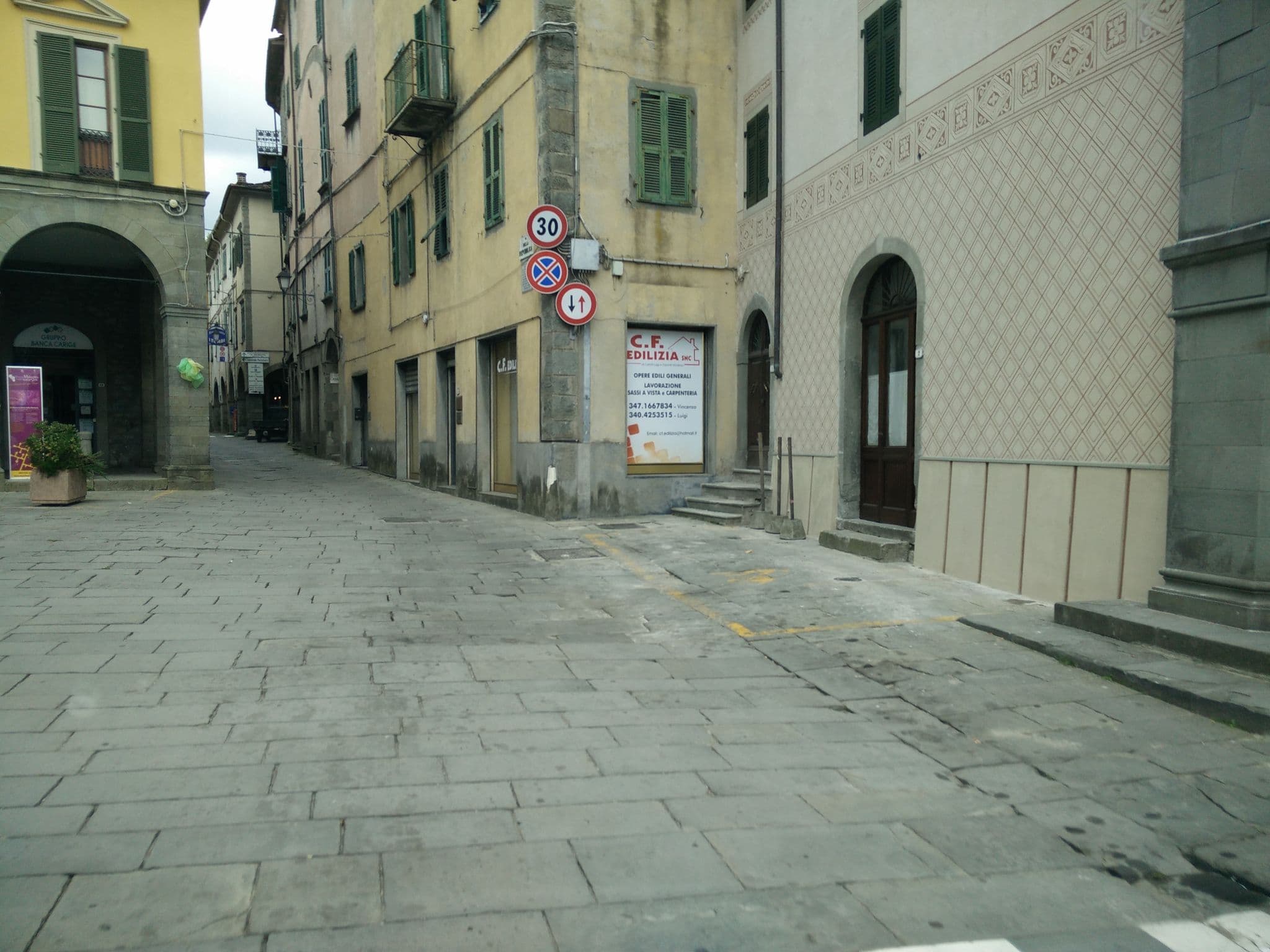 Street view near Il molino del tempo perduto, Villafranca in Lunigiana — © joostjakob (CC BY-SA · Mapillary)