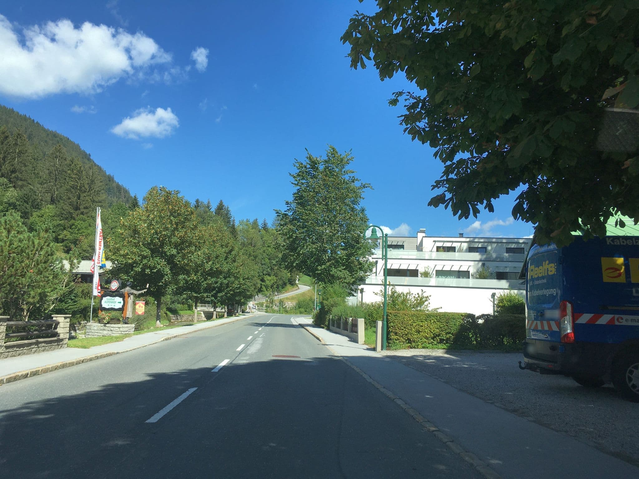 Street view near Alpenhof-Annaberg, St. Martin of Tennengebirge — © istefanos (CC BY-SA · Mapillary)