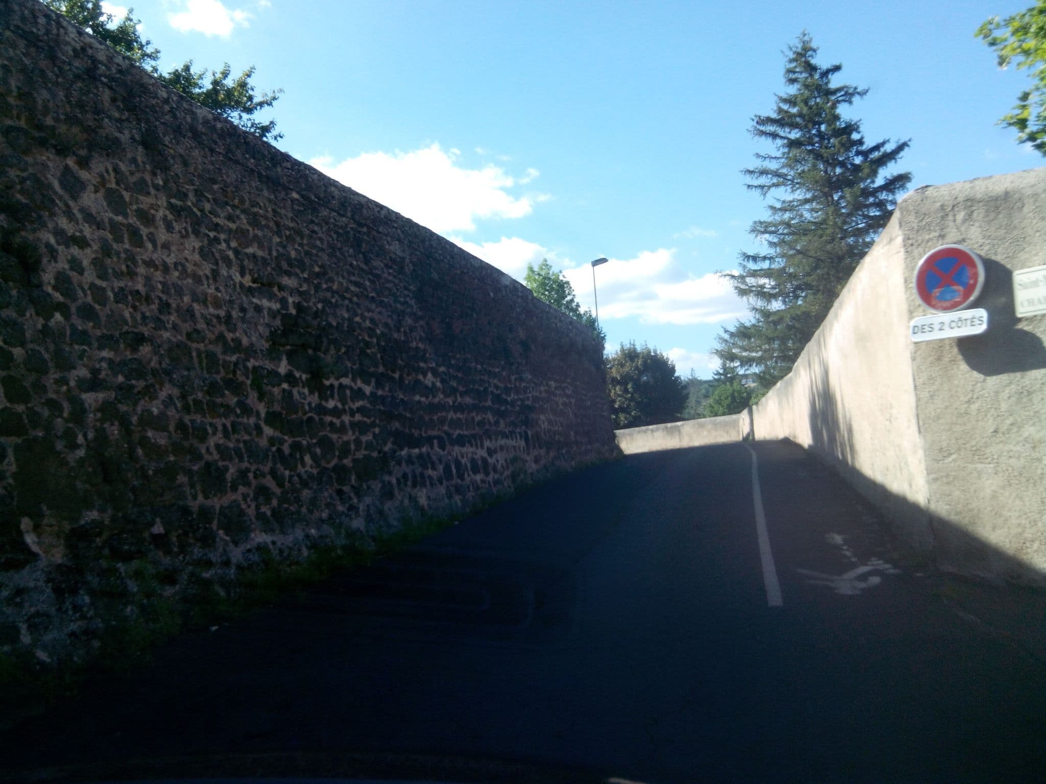 Street view near Camping de l'Accueil Saint Georges, Le Puy-en-Velay — © alainproviste (CC BY-SA · Mapillary)