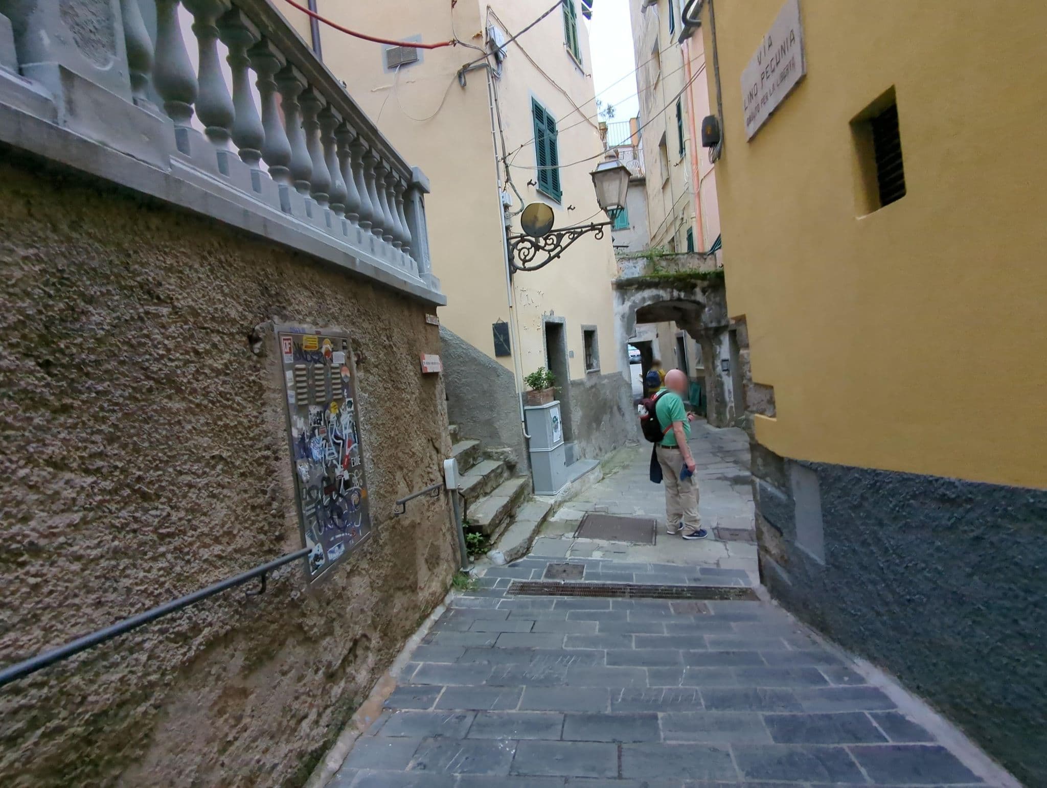 Street view near Sunset House, Riomaggiore — © ente (CC BY-SA · Mapillary)