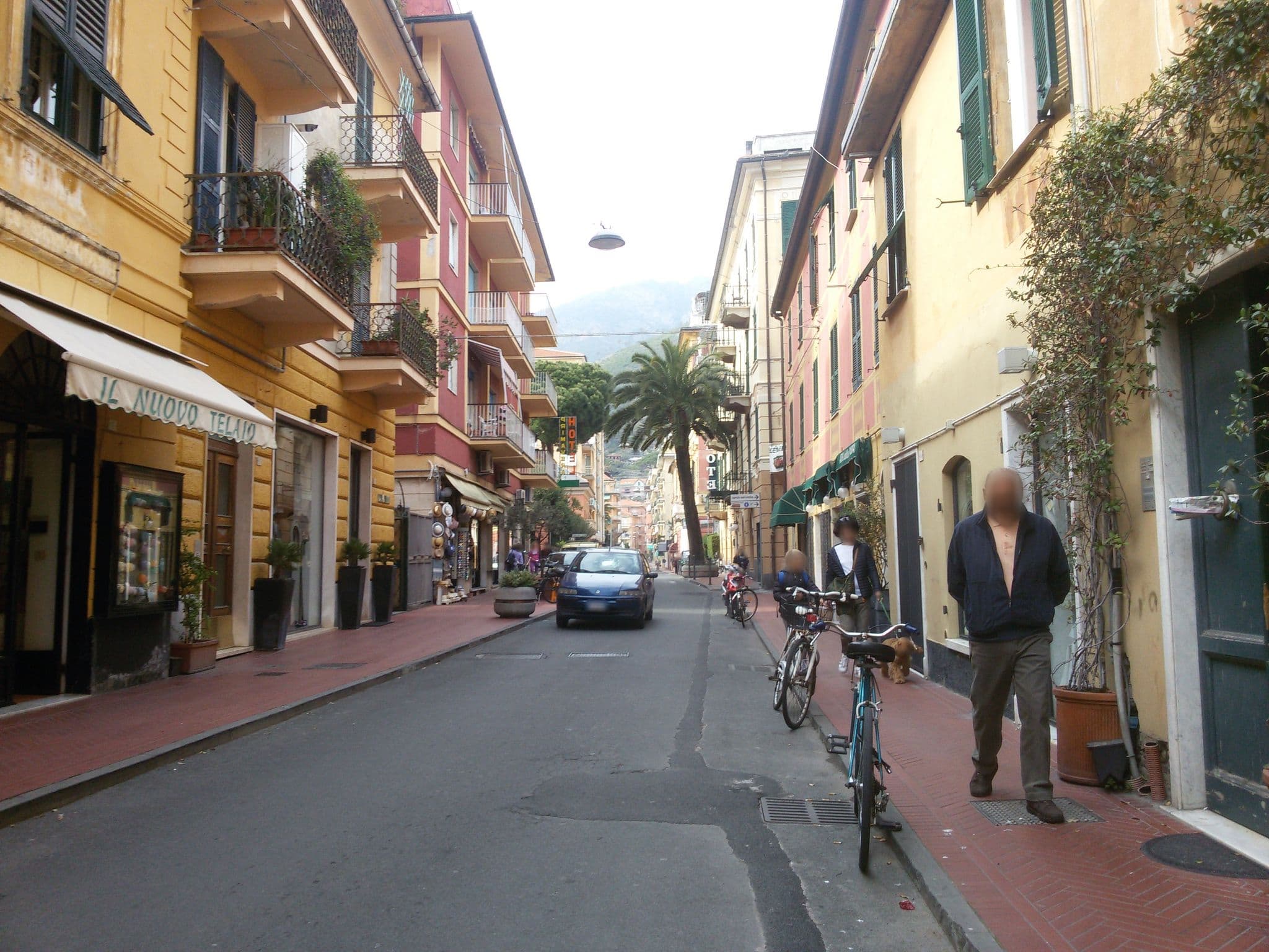 Street view near Appartamenti Hibiscus, Levanto — © ale_zena_it (CC BY-SA · Mapillary)
