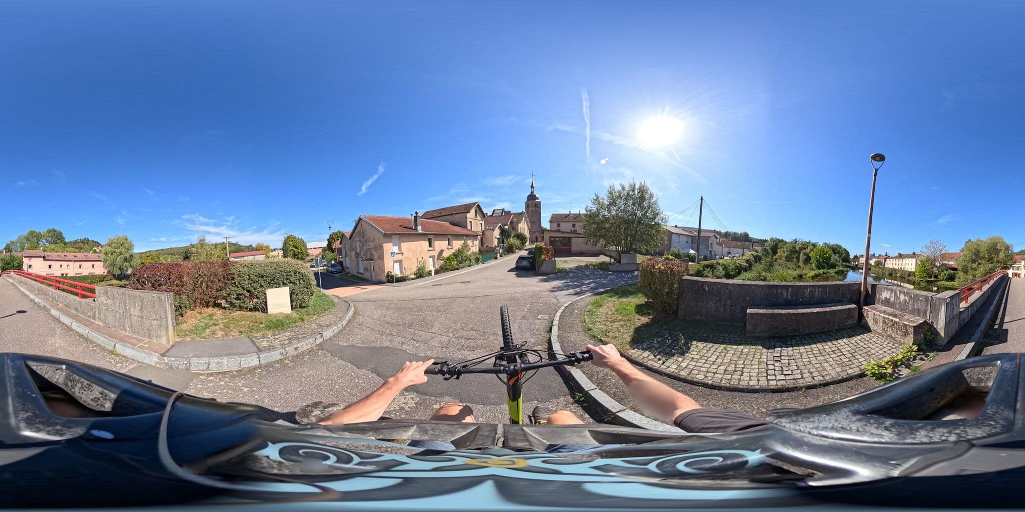 Street view near Aire de camping-car de Docelle, Docelles — © VTM (CC BY-SA · Mapillary)