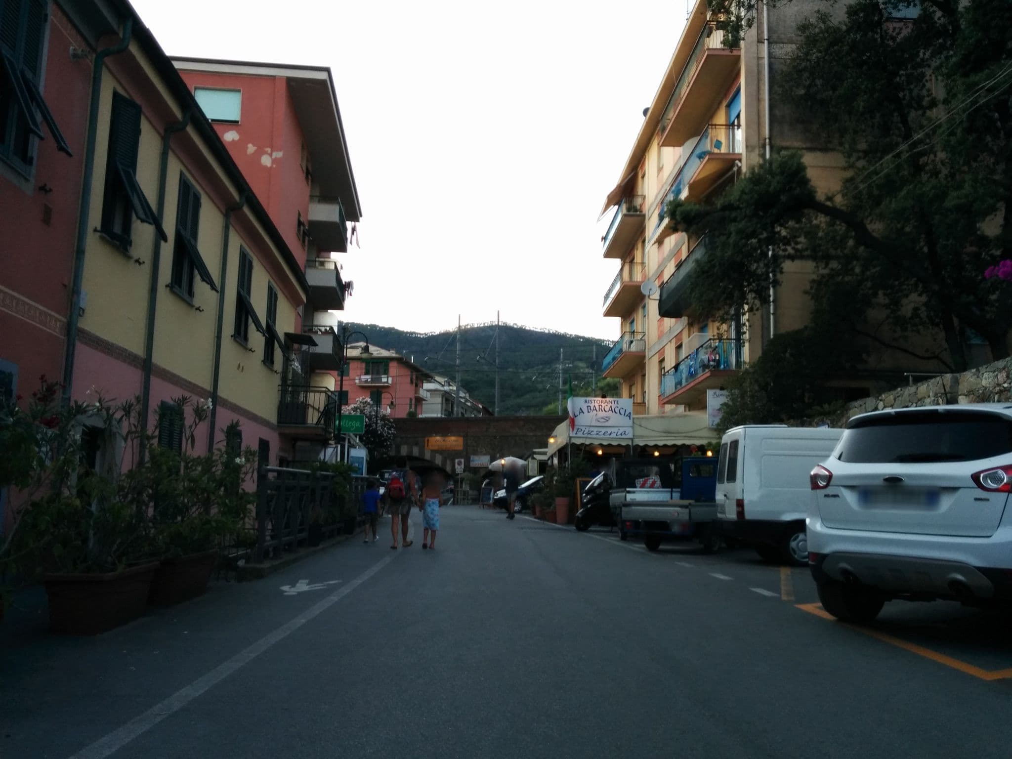 Street view near La Spiaggia Hotel, Monterosso al Mare — © chivos (CC BY-SA · Mapillary)