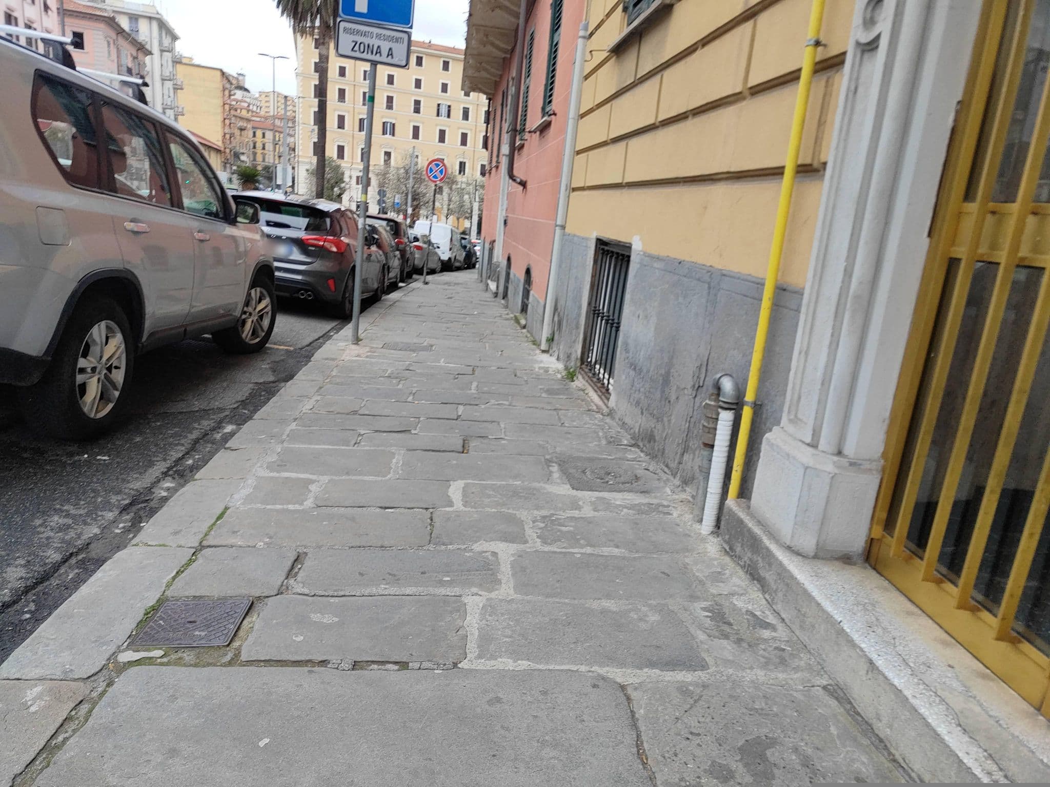 Street view near La Stazione del Golfo dei Poeti, La Spezia — © omfg_notpr (CC BY-SA · Mapillary)