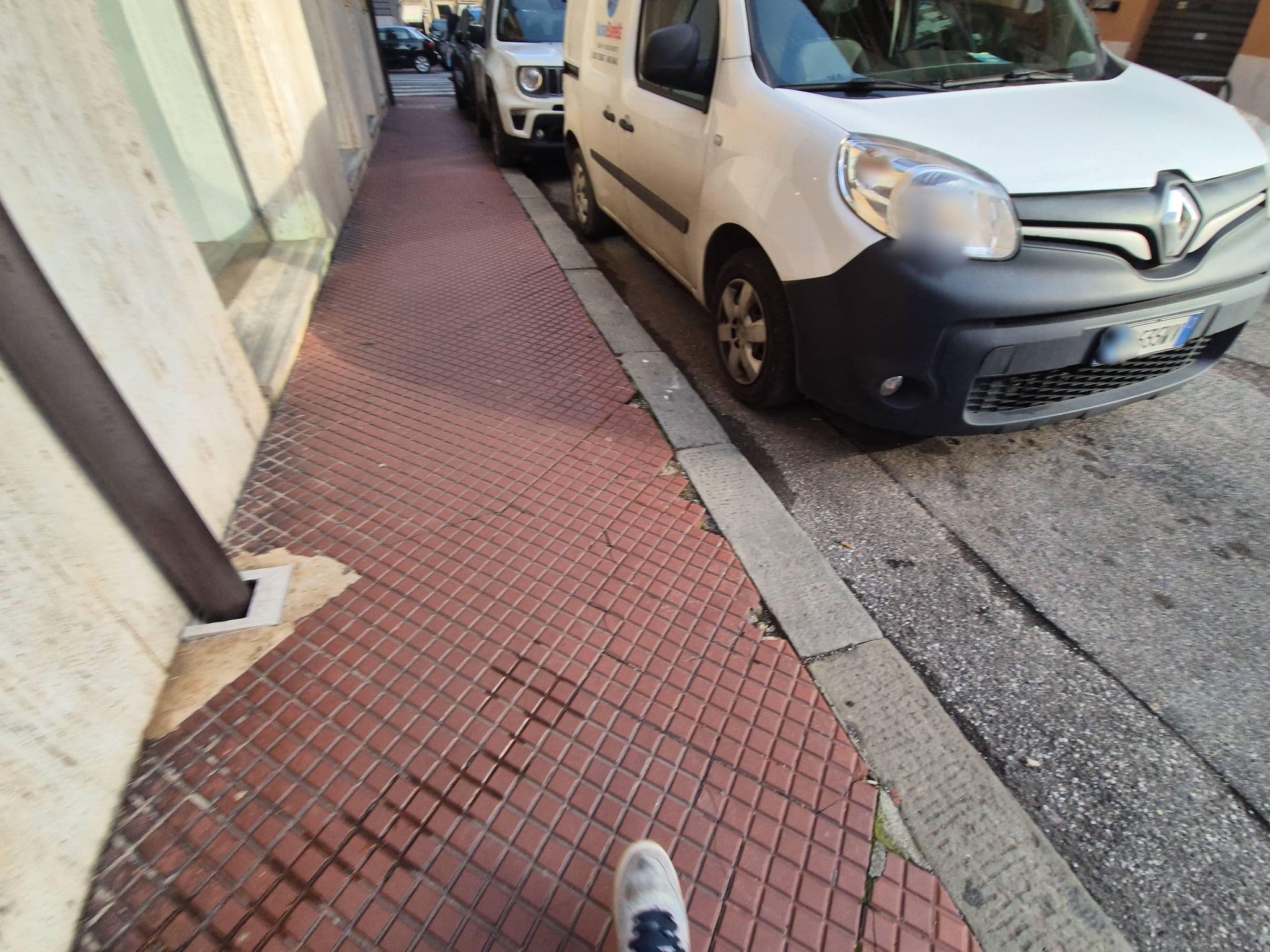 Street view near La Bonheur, Terre Marine, La Spezia — © omfg_notpr (CC BY-SA · Mapillary)