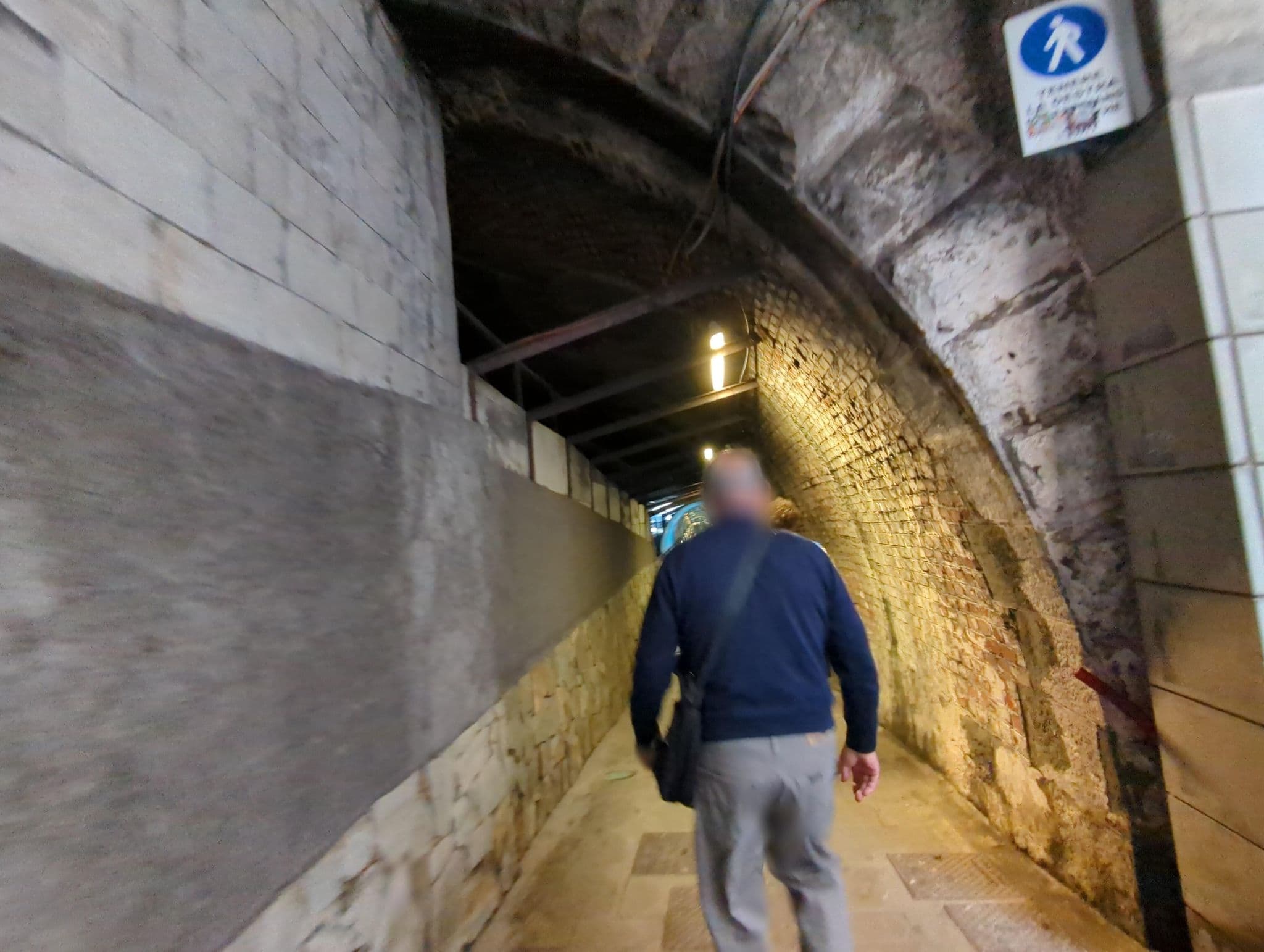 Street view near Cà da Nuccia, Riomaggiore — © ente (CC BY-SA · Mapillary)