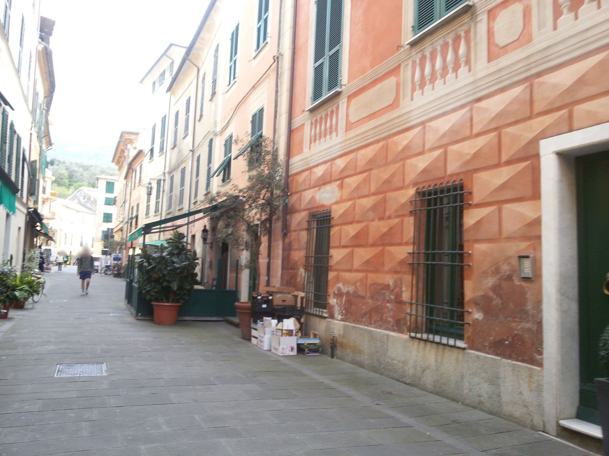 Street view near Le 3 Sirene, Levanto — © ale_zena_it (CC BY-SA · Mapillary)