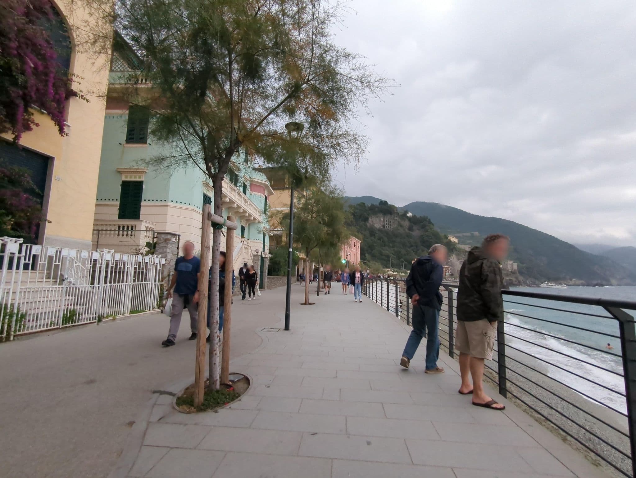 Street view near La Terrazza Sul Mar, Monterosso al Mare — © ente (CC BY-SA · Mapillary)