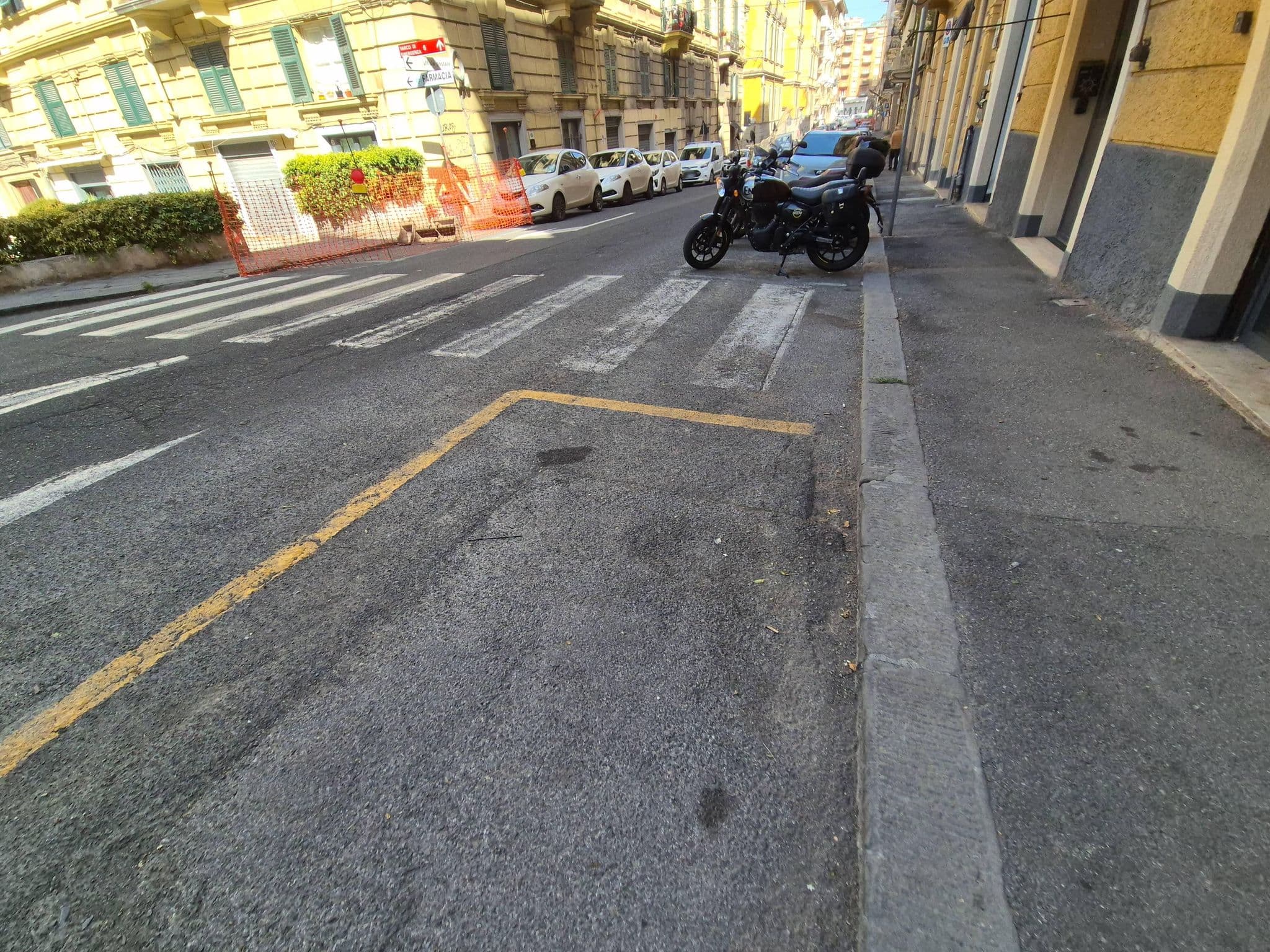 Street view near Echi del Mare, La Spezia — © omfg_notpr (CC BY-SA · Mapillary)